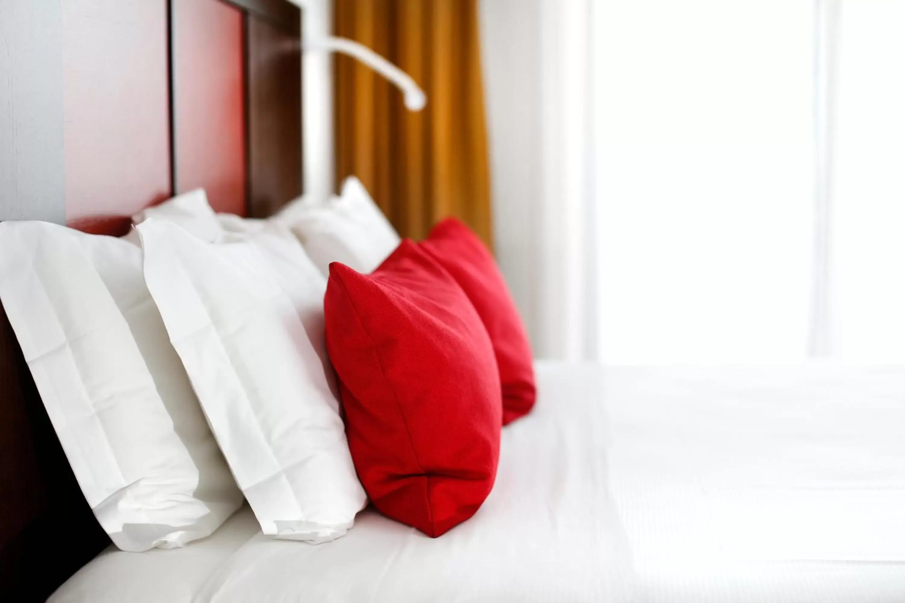 Shower, Bed in Hotel Holiday La Marca