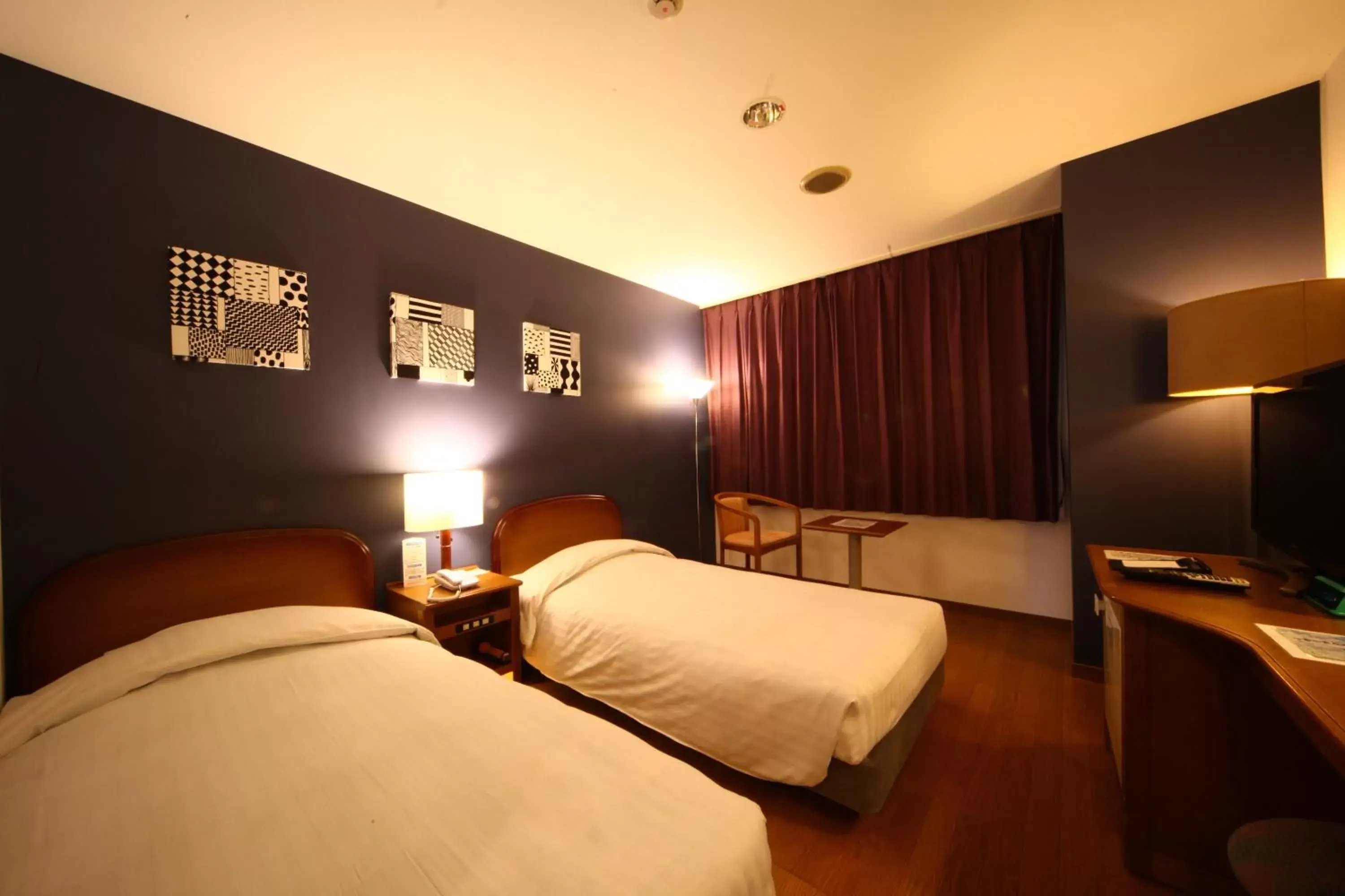 Photo of the whole room, Bed in Hotel Naturwald Furano