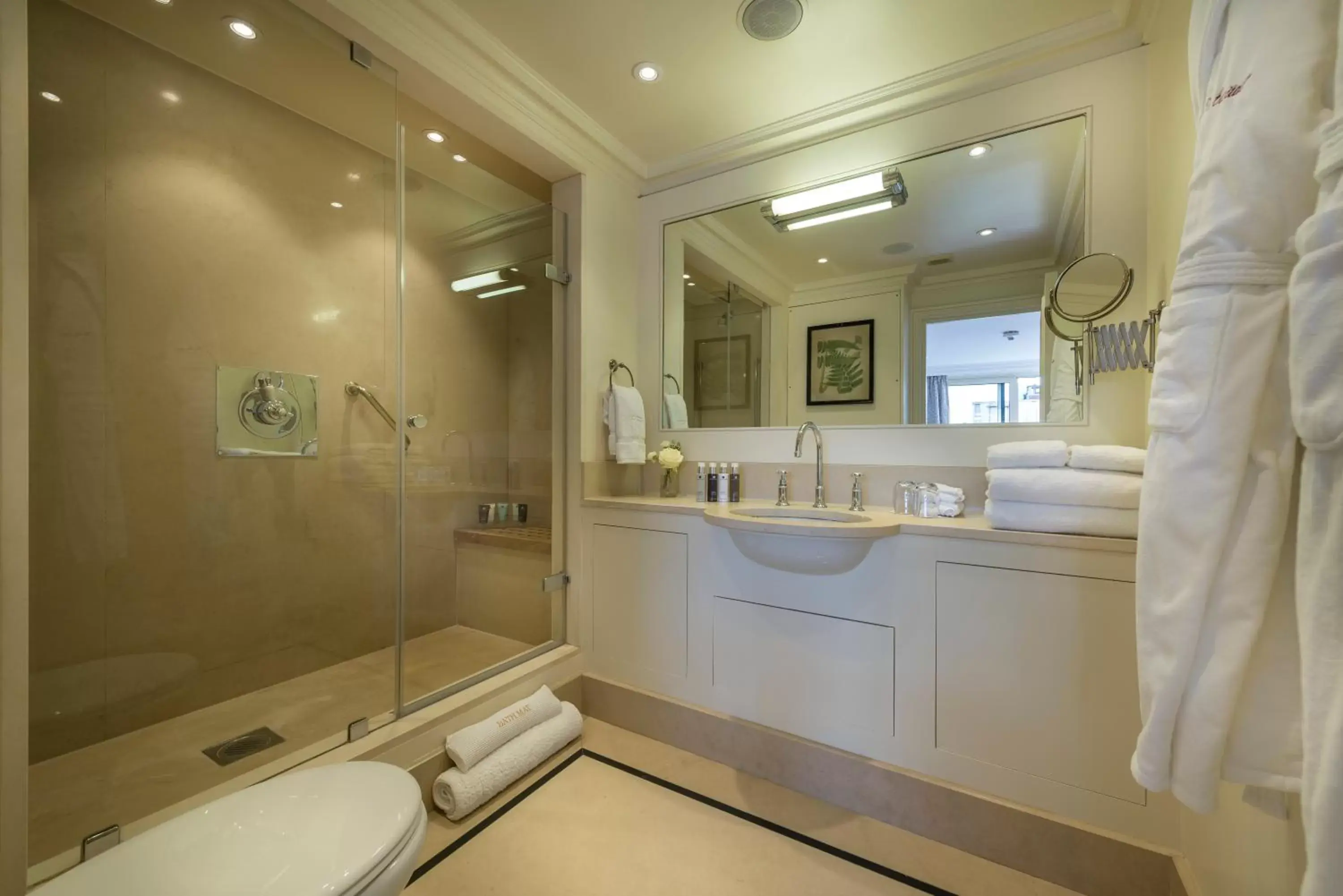 Shower, Bathroom in The Capital Hotel, Apartments & Townhouse