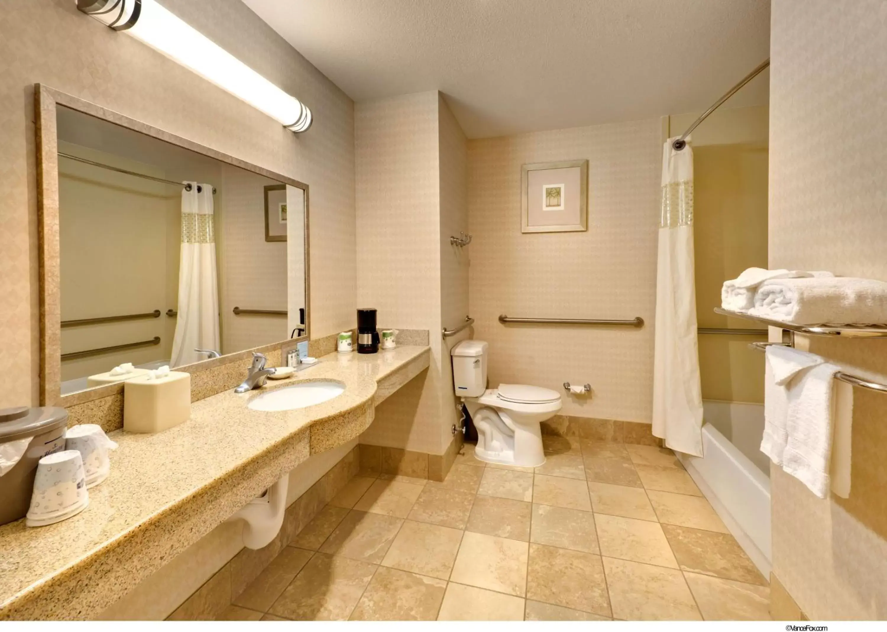 Bathroom in Hampton Inn & Suites Reno