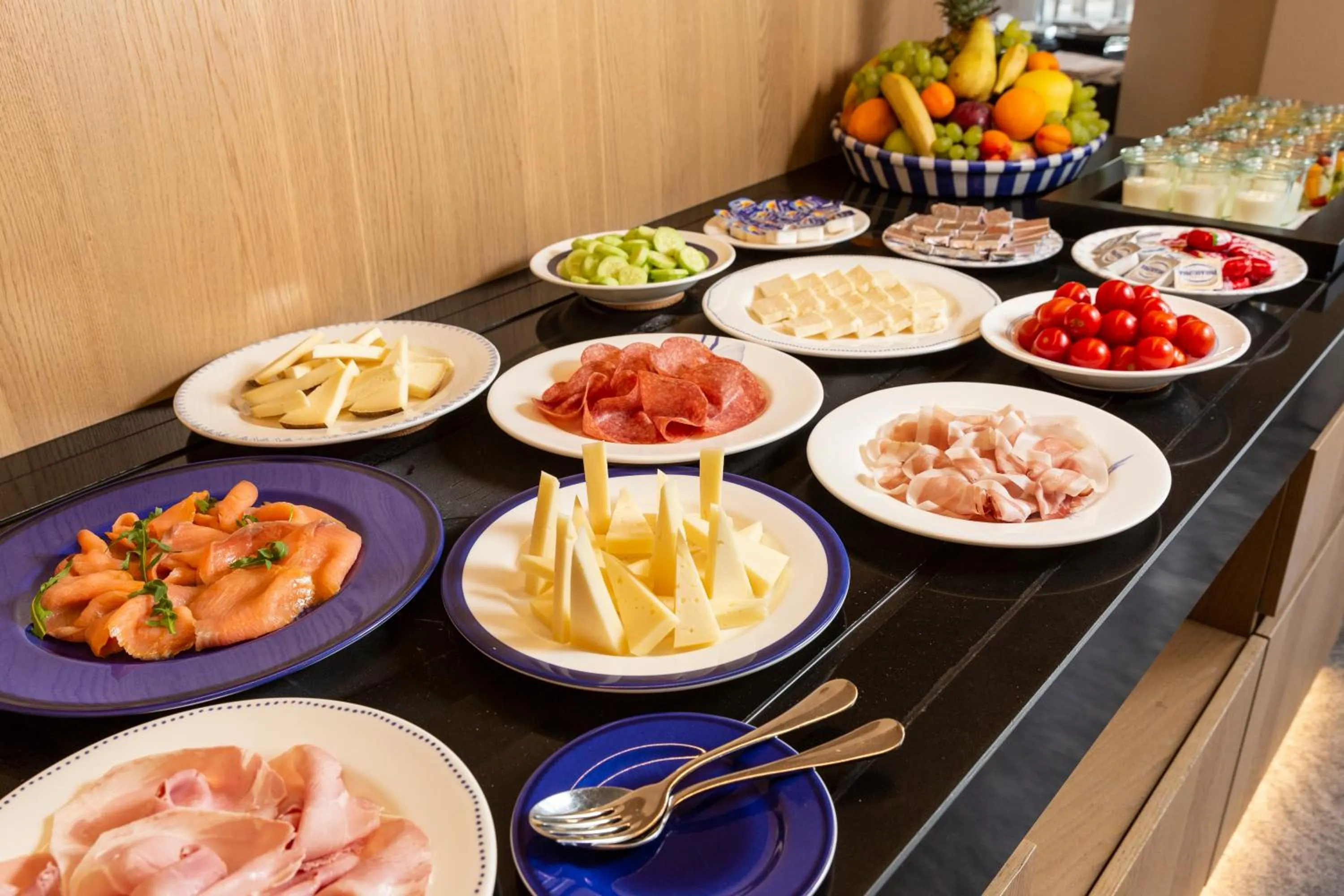 Breakfast in Hotel de Charme Laveno - Luxury all Inclusive