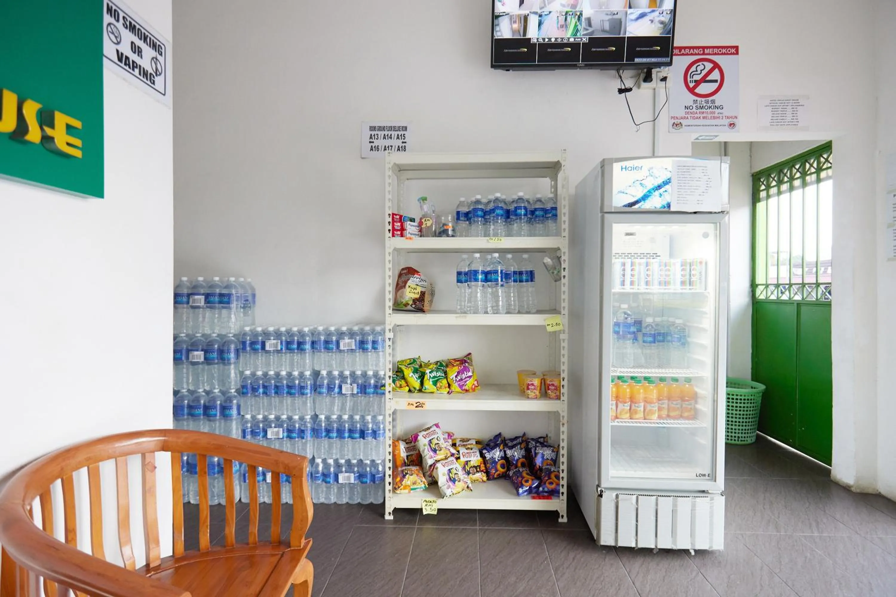 Restaurant/places to eat in Uncle Guesthouse Kuala Terengganu