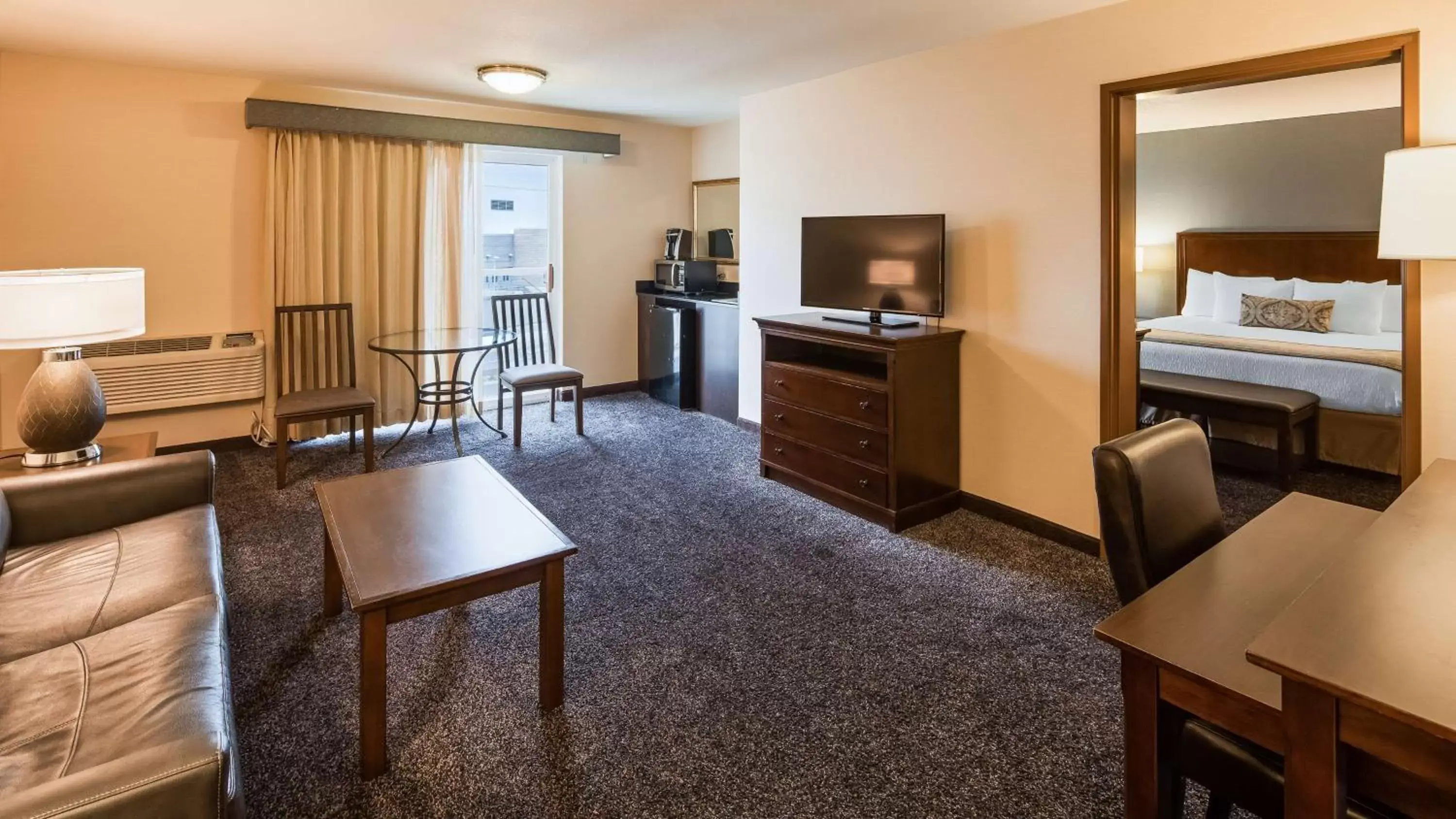 Photo of the whole room, TV/Entertainment Center in Best Western Plus City Center