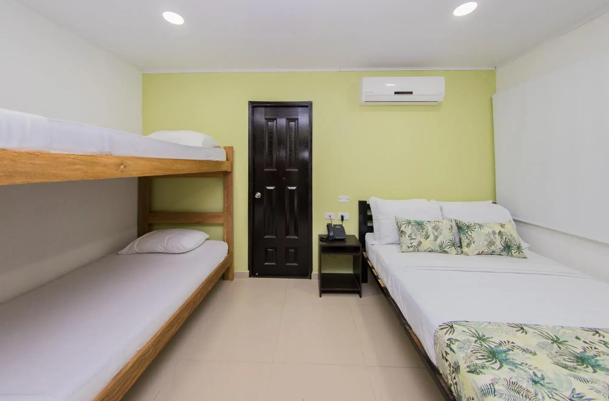Bunk Bed in Hotel Marina Suites By GEH Suites
