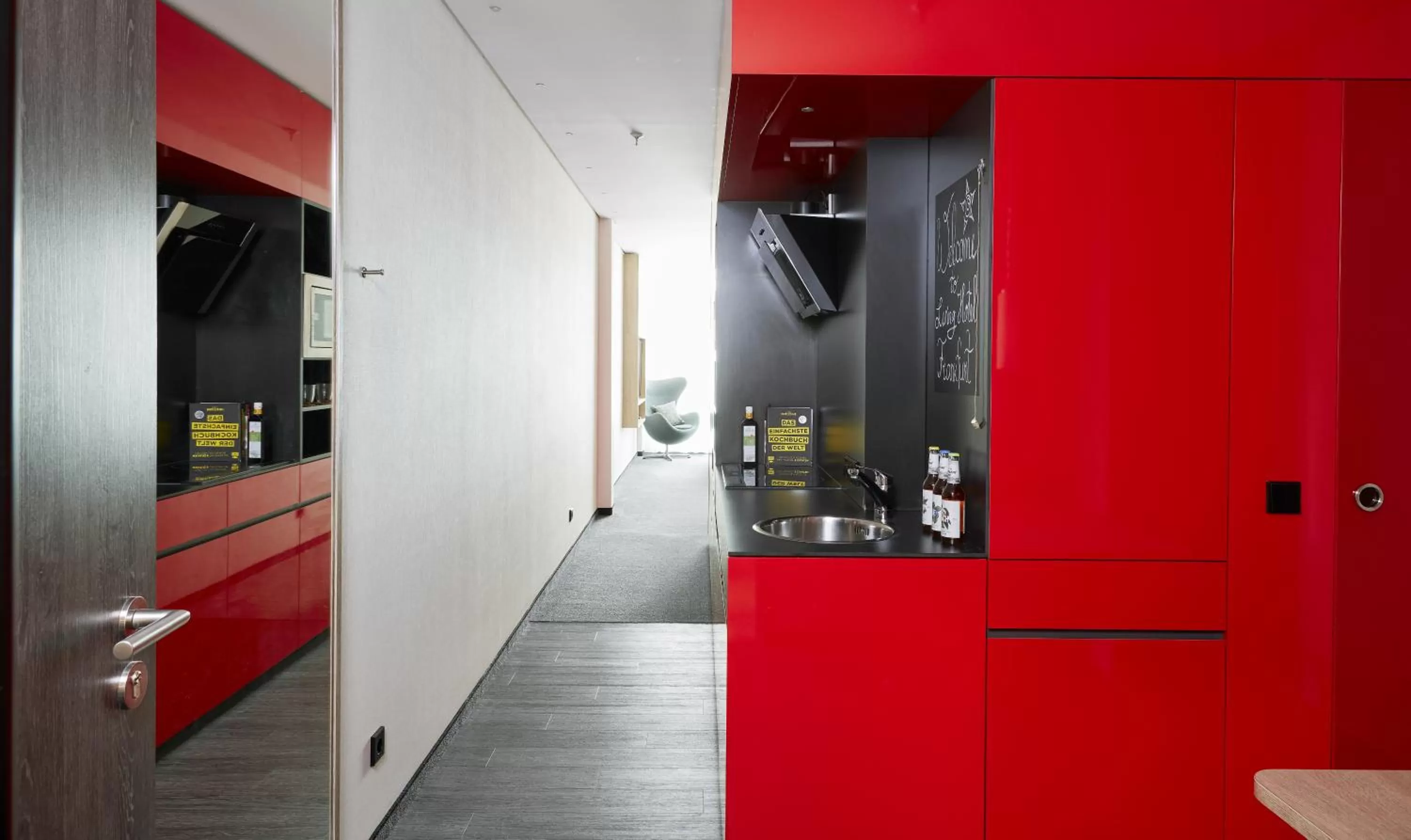 Food and drinks in Living Hotel Frankfurt