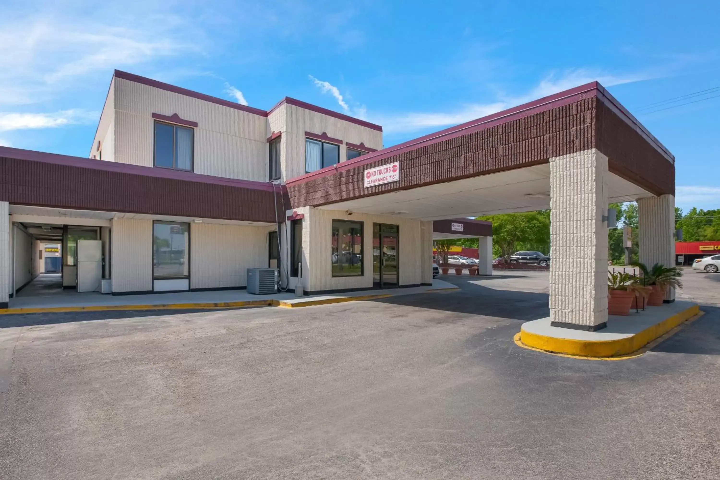 Property Building in Red Roof Inn Dillon, SC