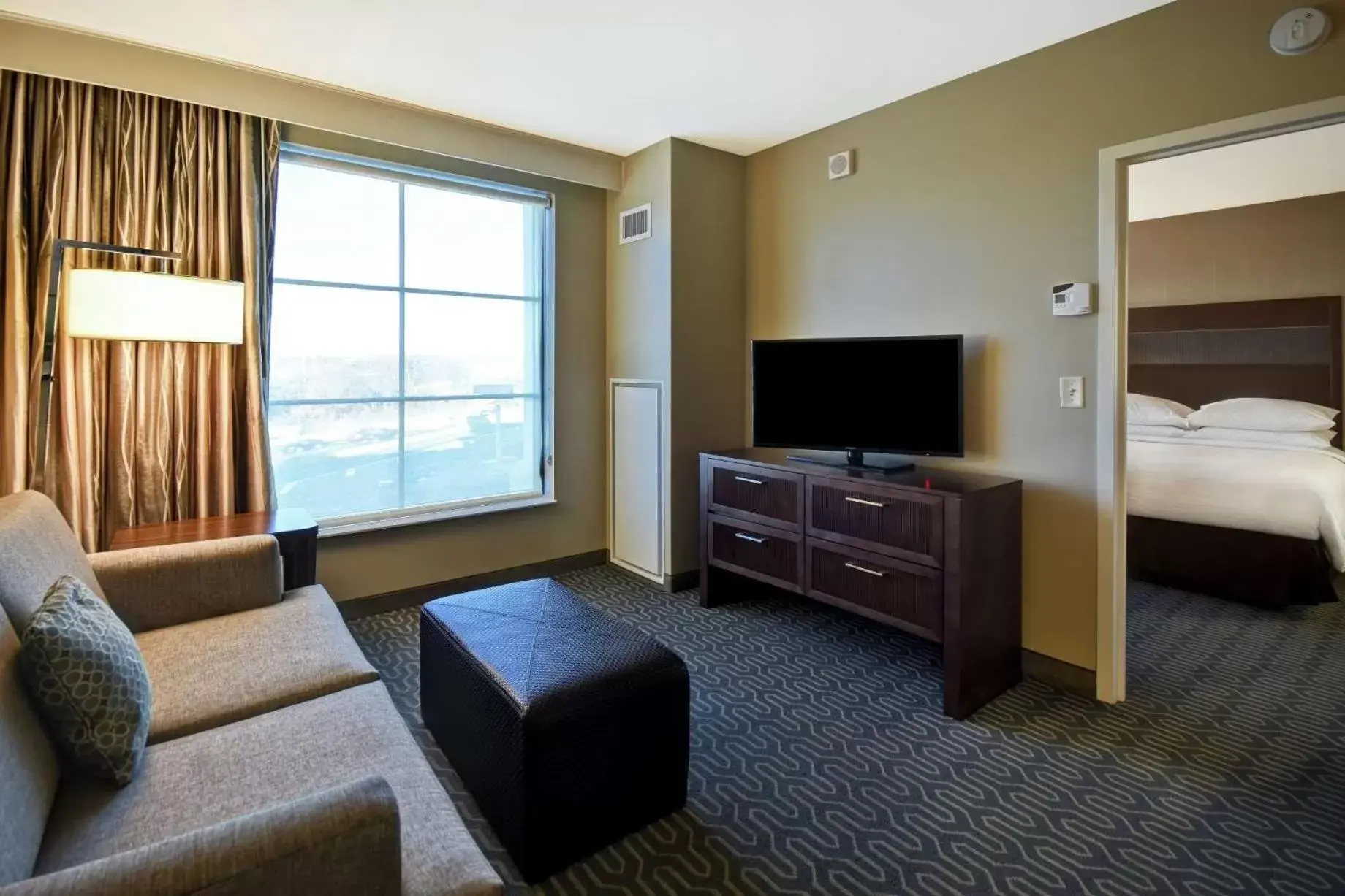 Living room, Seating Area in Embassy Suites Springfield