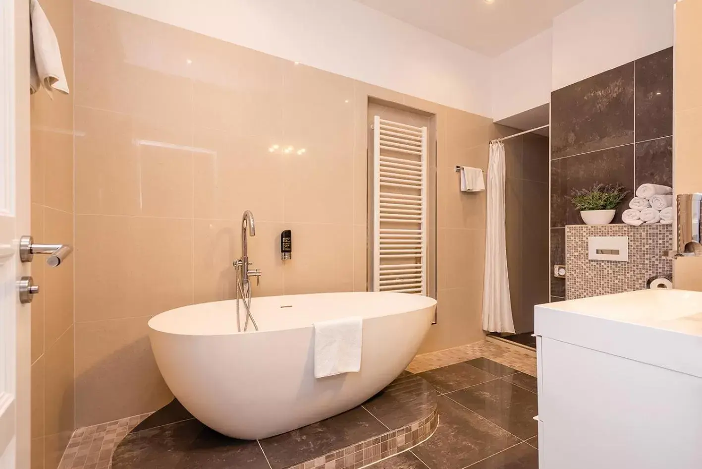 Bathroom in Arabel Design Apartments