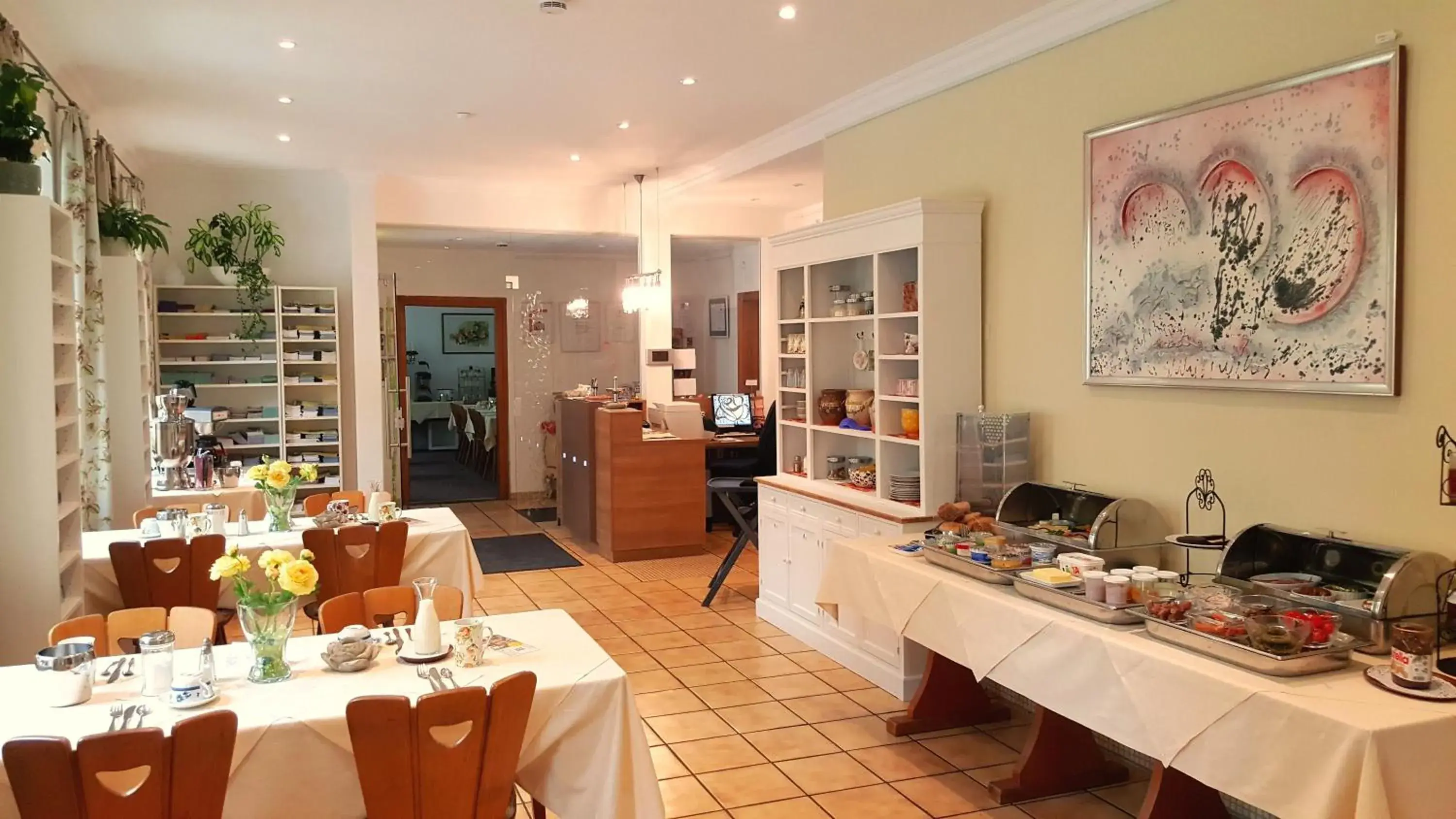 Food and drinks, Restaurant/Places to Eat in Boutiquehotel Goldene Rose