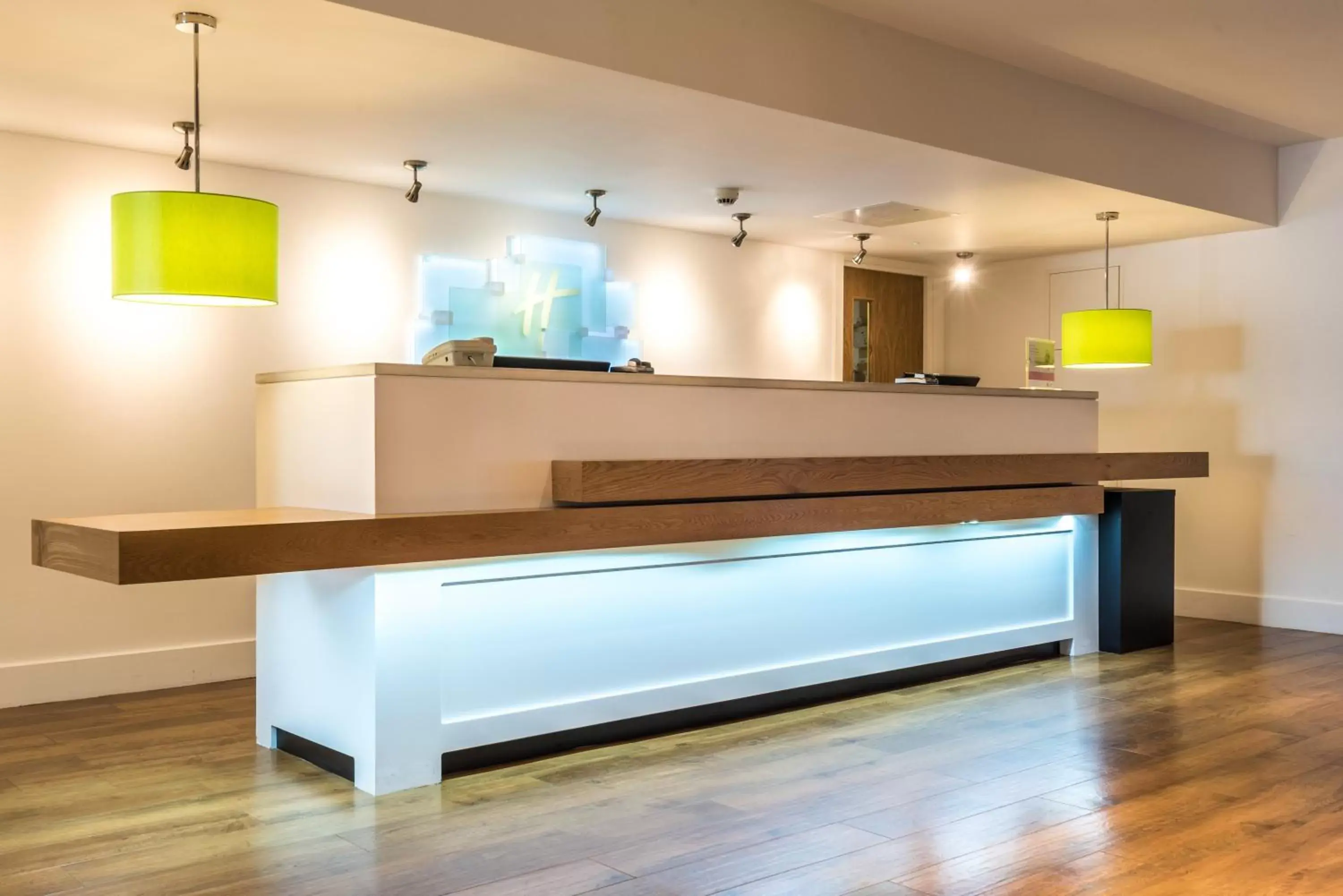 Property building, Lobby/Reception in Holiday Inn Chester South, an IHG Hotel