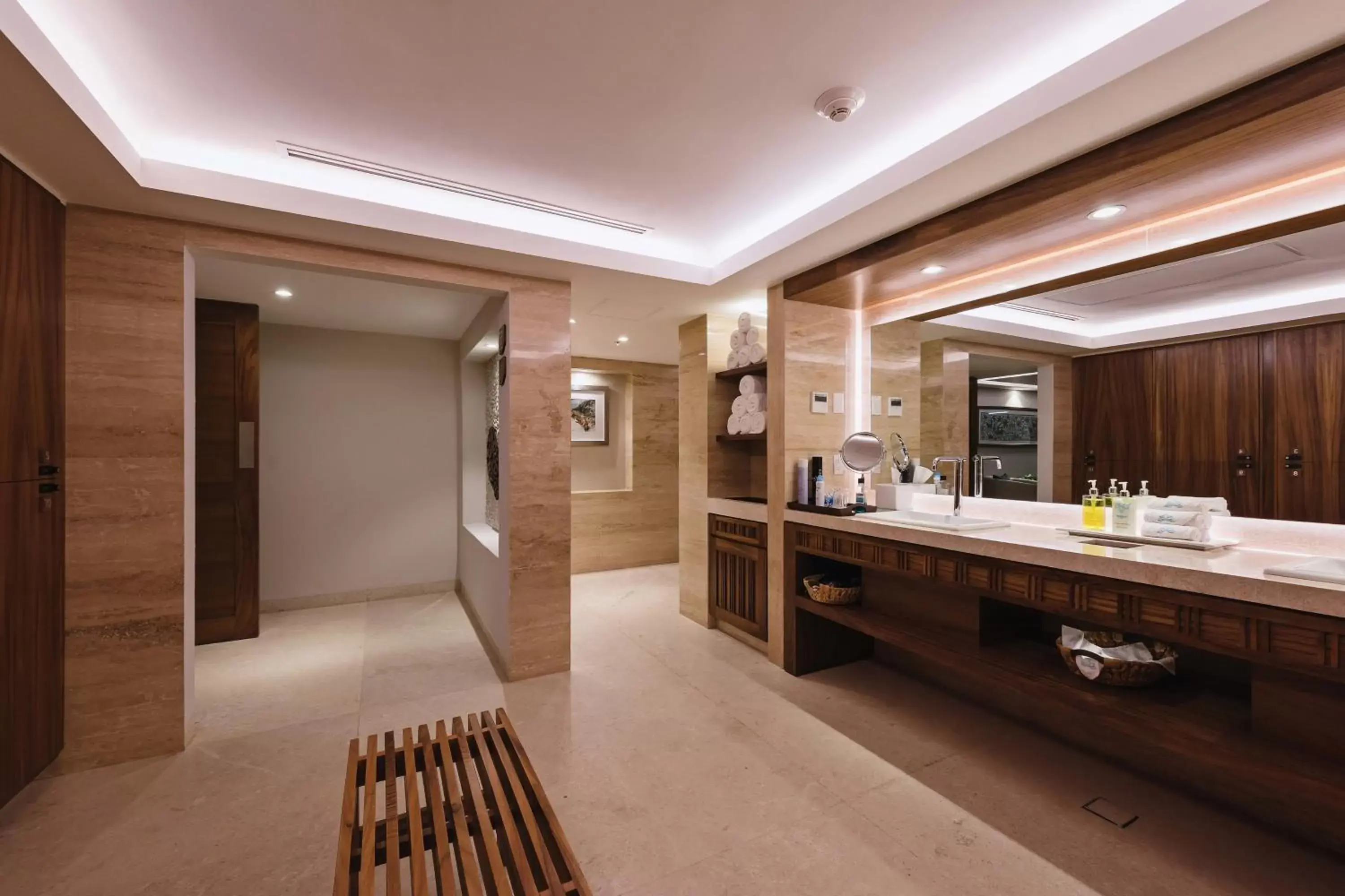 Spa and wellness centre/facilities, Bathroom in Sheraton Buganvilias Resort & Convention Center