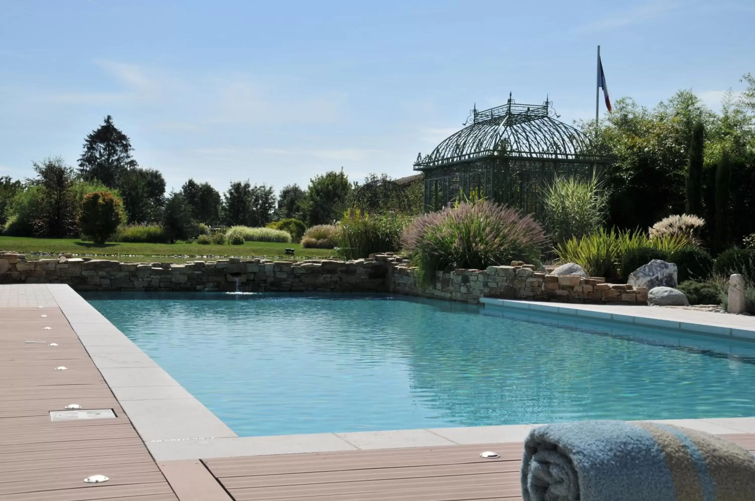Swimming Pool in Les Saules Parc & Spa - Les Collectionneurs