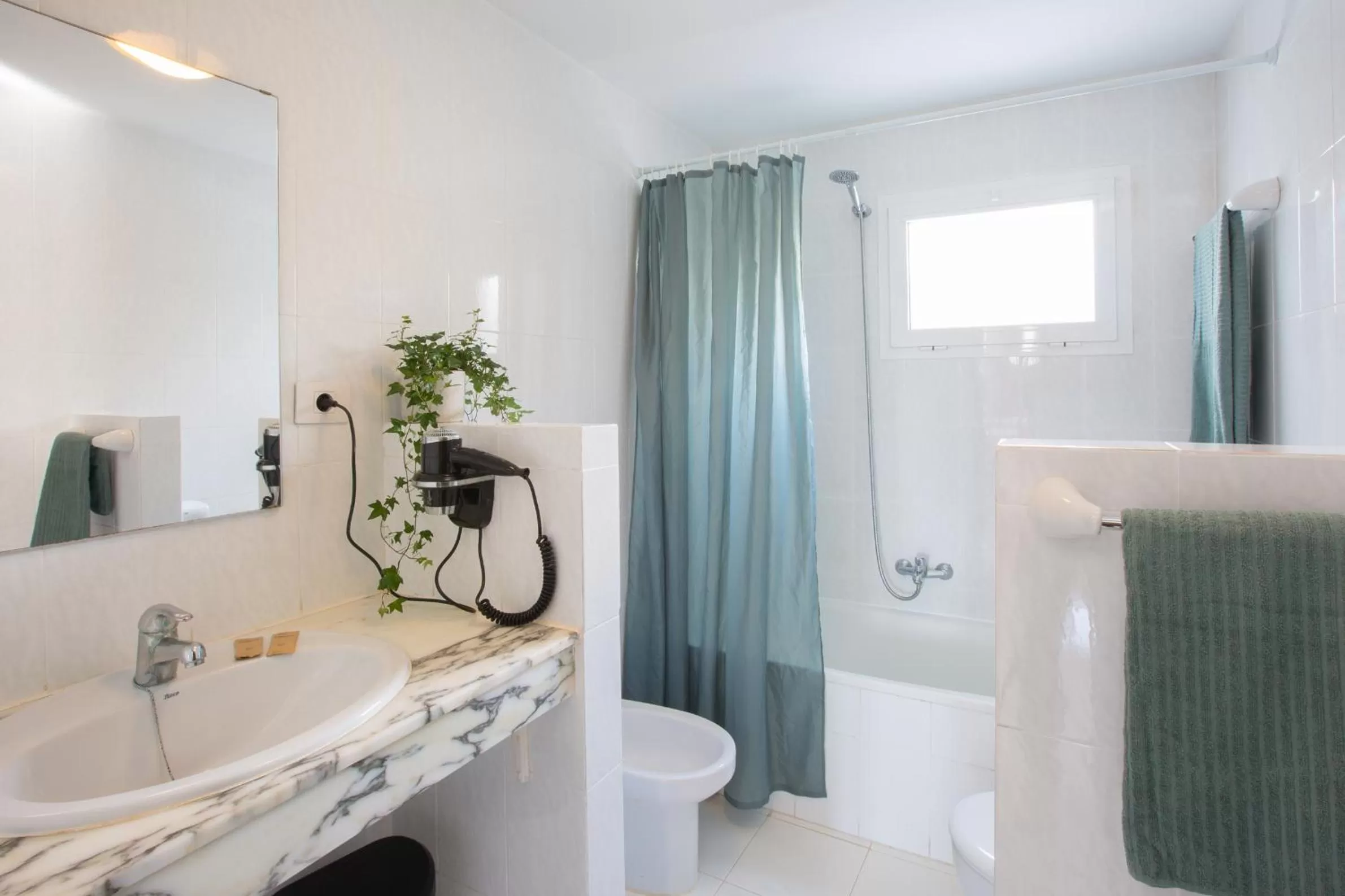 Bathroom in Nazaret Sol