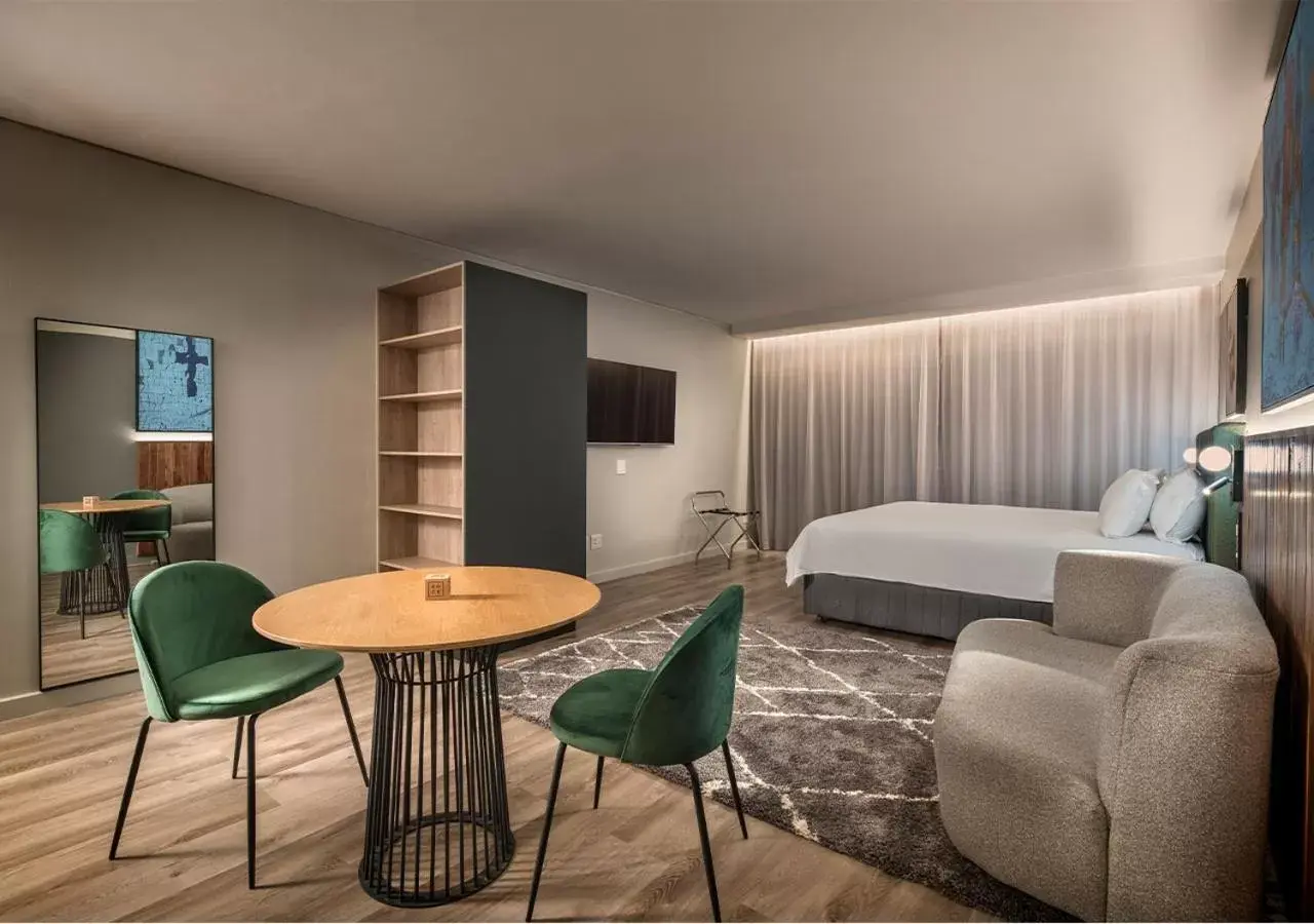 Photo of the whole room, Bed in The Rockefeller Hotel by NEWMARK Photo of the whole room, Bed in The Rockefeller Hotel by NEWMARK