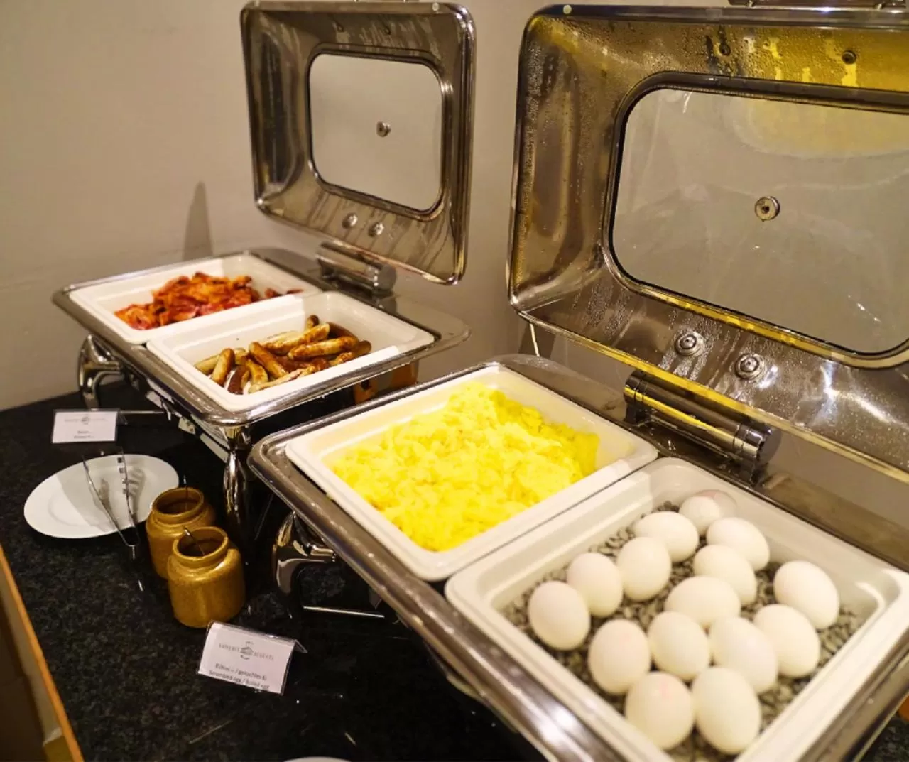 Breakfast in Hotel Kaiserin Augusta