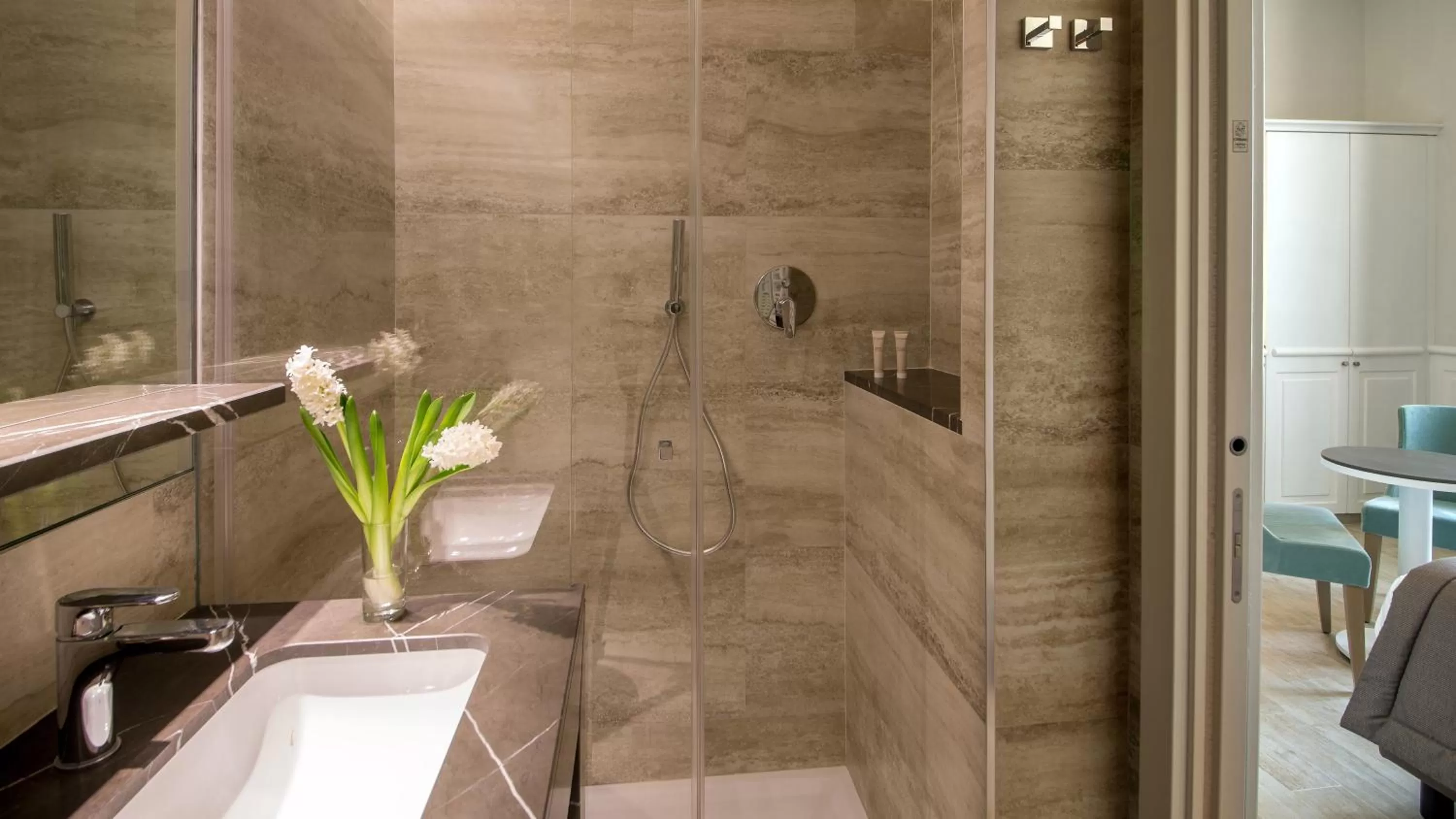 Shower in Princeps Boutique Hotel