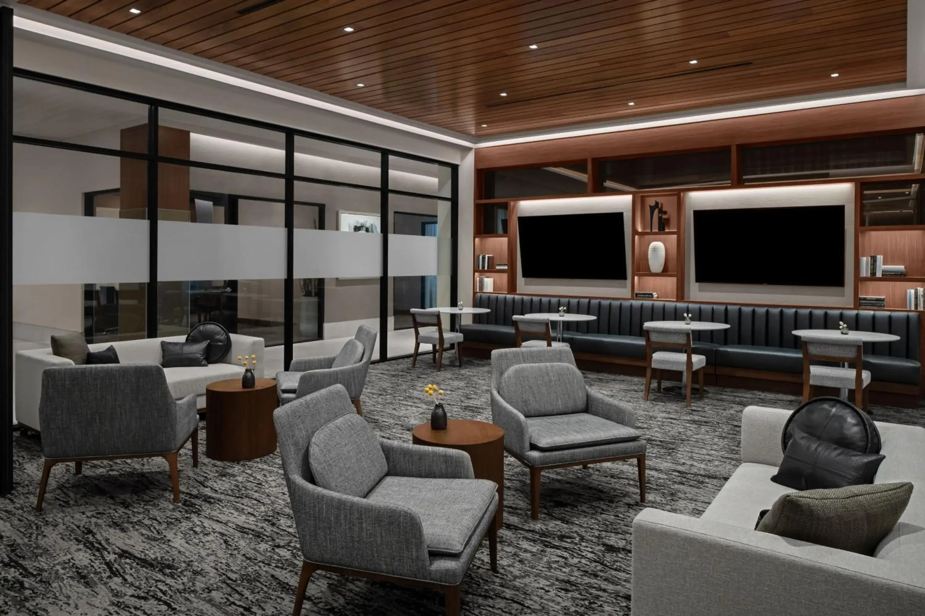 Property building, Lounge/Bar in AC Hotel by Marriott Lansing University Area