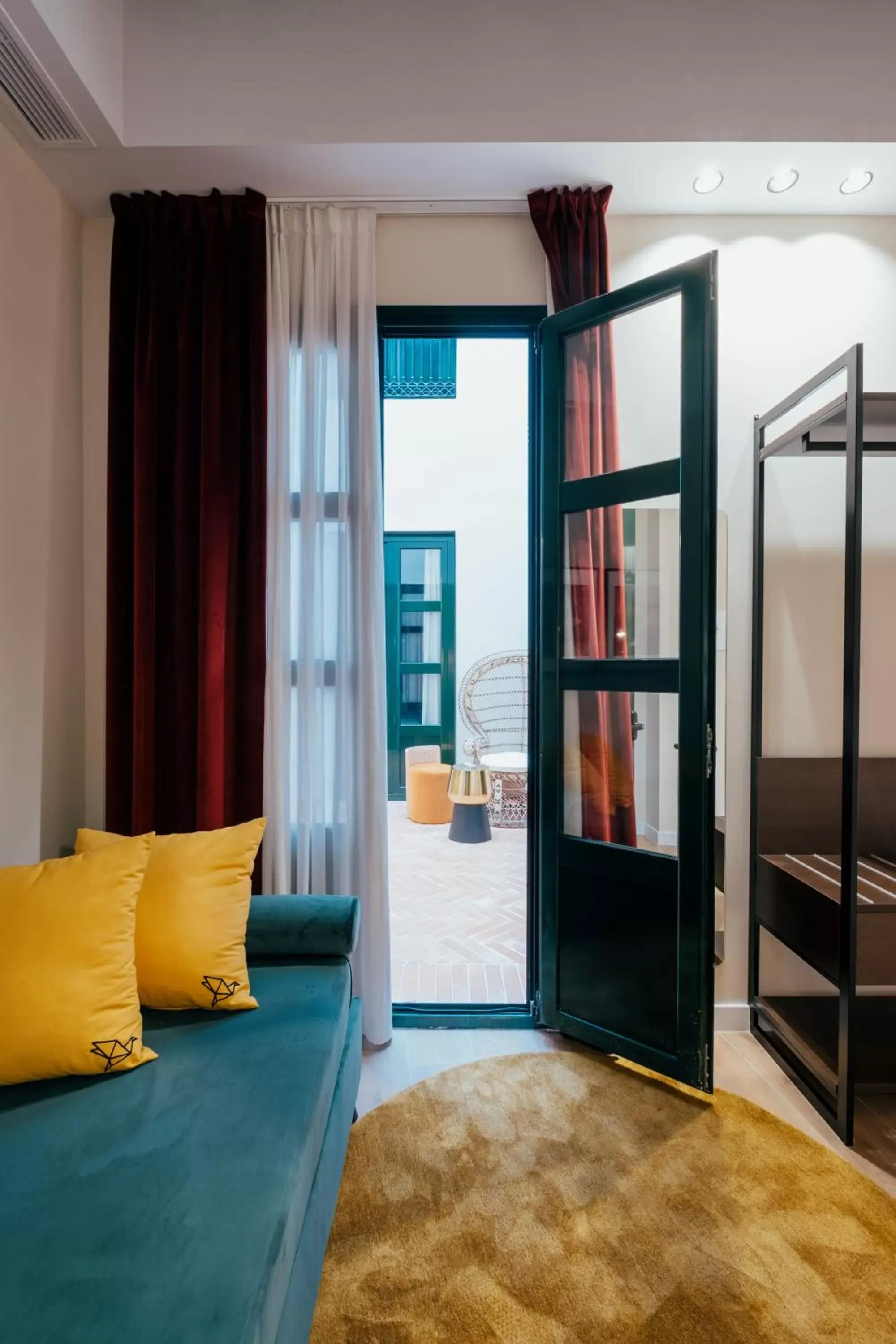 Seating area in Hotel Cetina Sevilla