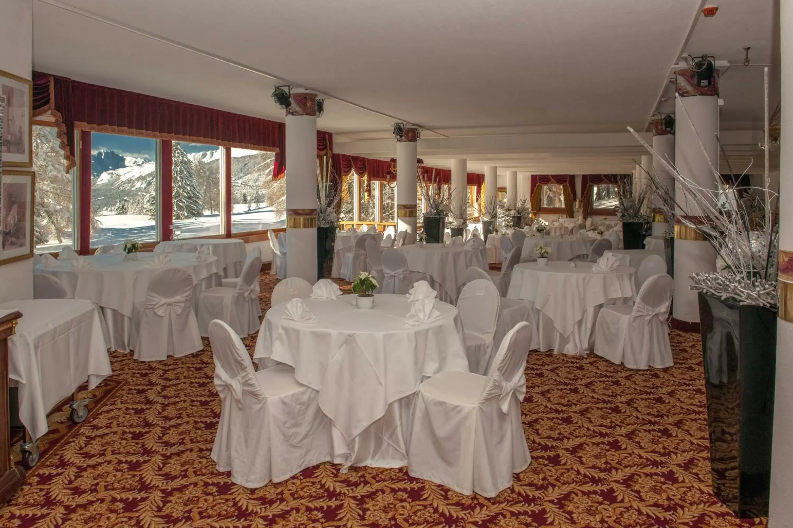 Restaurant/places to eat, Banquet Facilities in Grand Hôtel du Golf & Palace