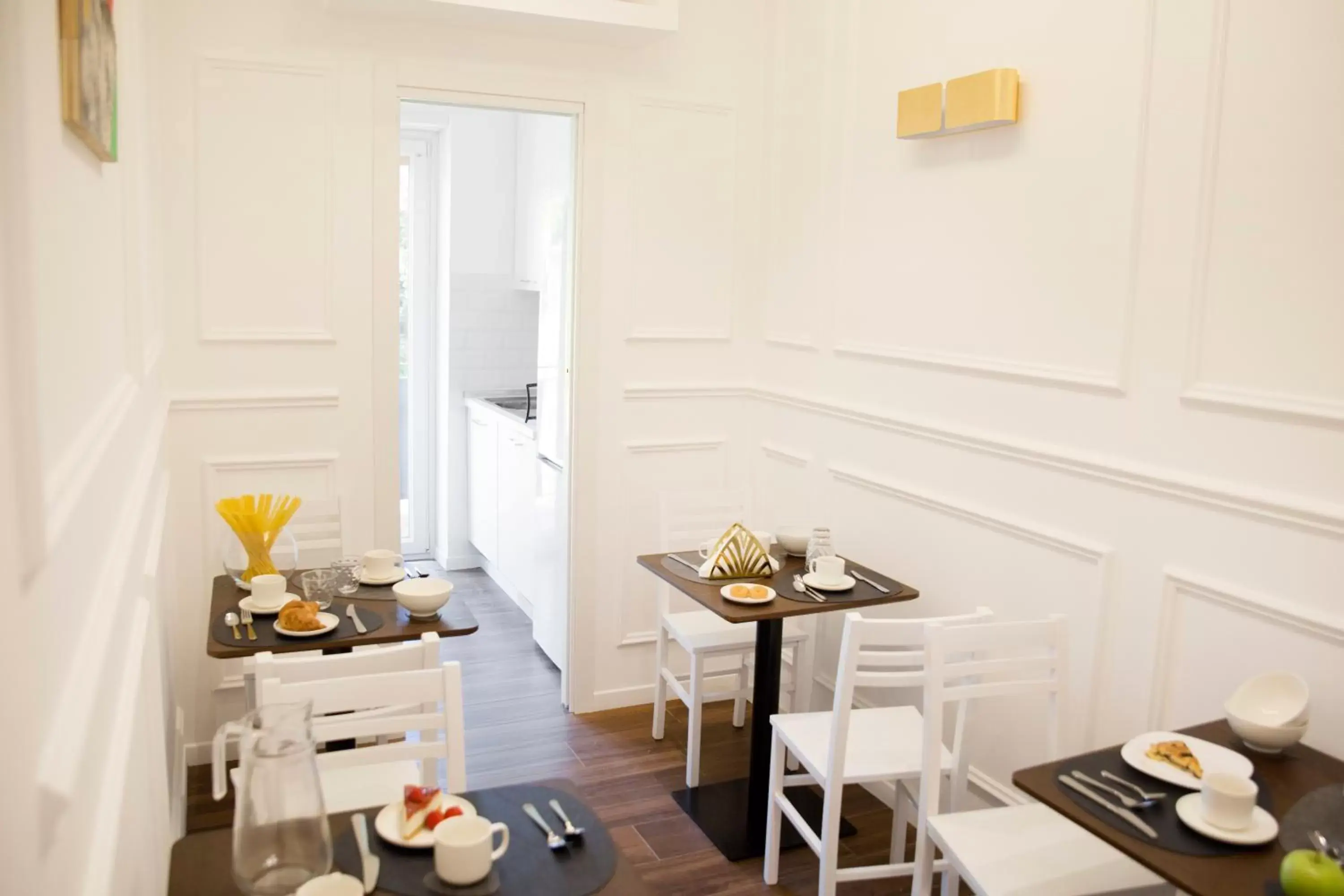 Breakfast, Restaurant/Places to Eat in Unicum Roma Suites