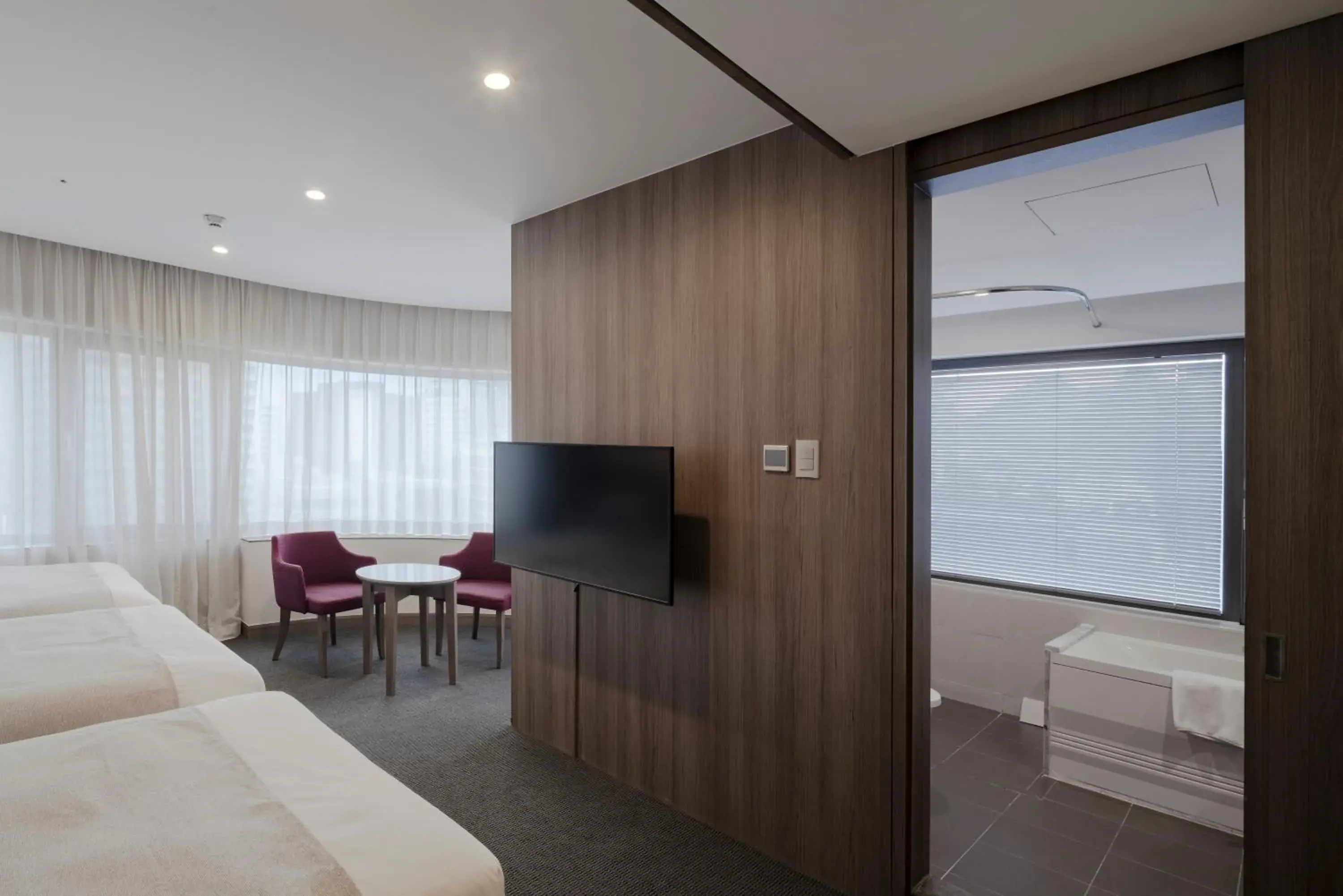 Photo of the whole room, TV/Entertainment Center in Centermark Hotel Seoul
