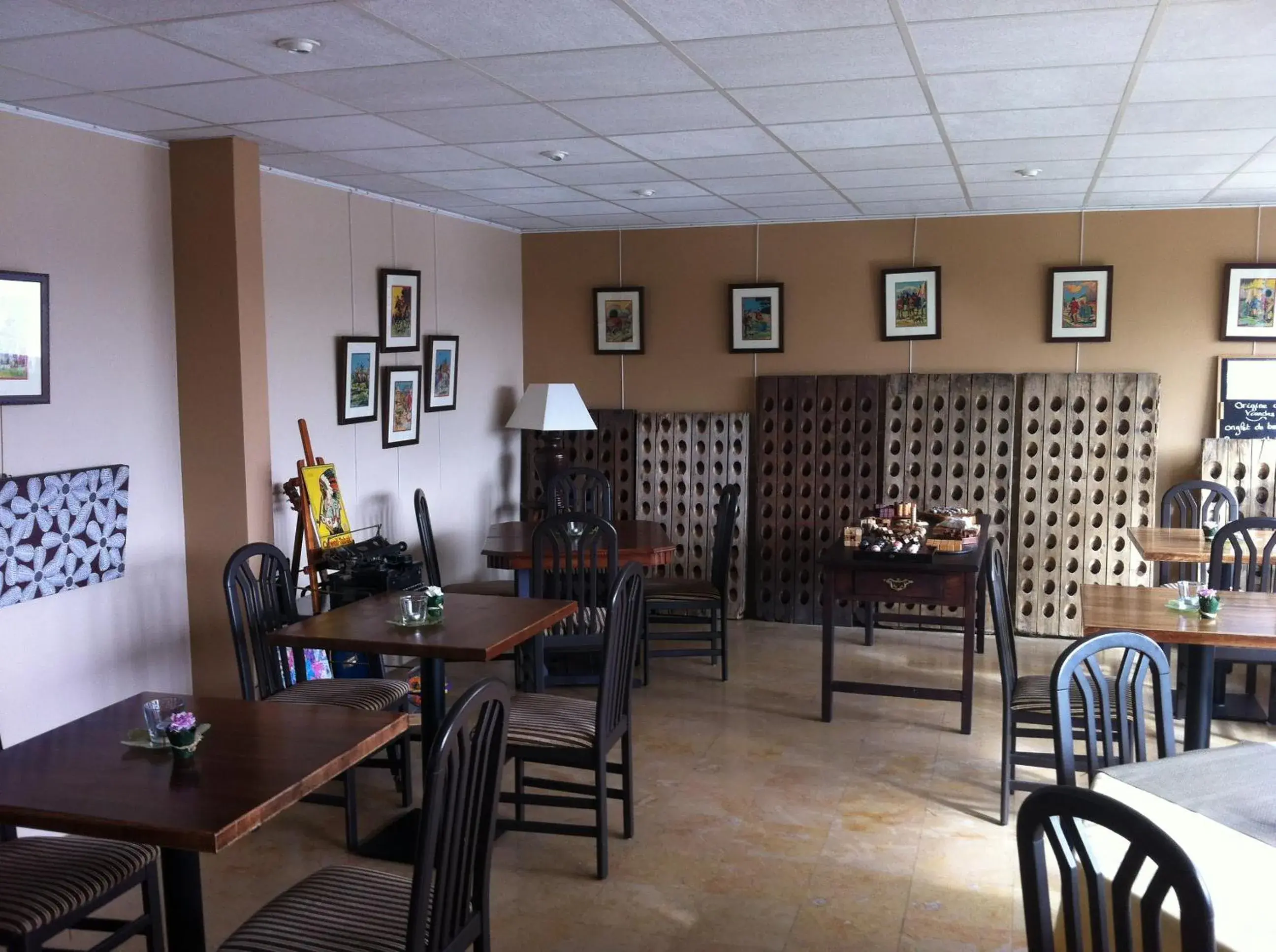 Restaurant/Places to Eat in Hotel La Longue Vue