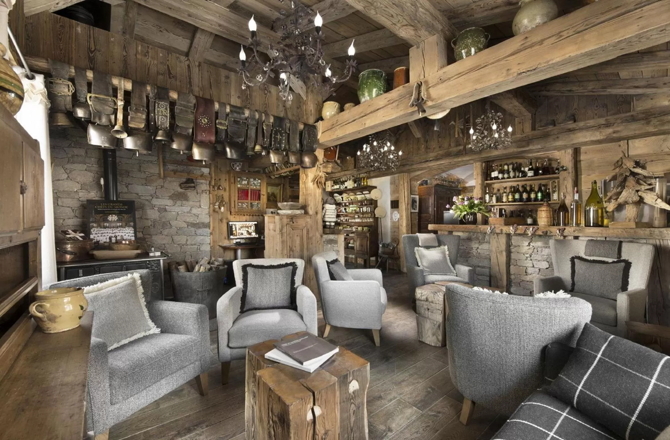 Lobby or reception in La Bouitte - Hôtel Relais & Châteaux