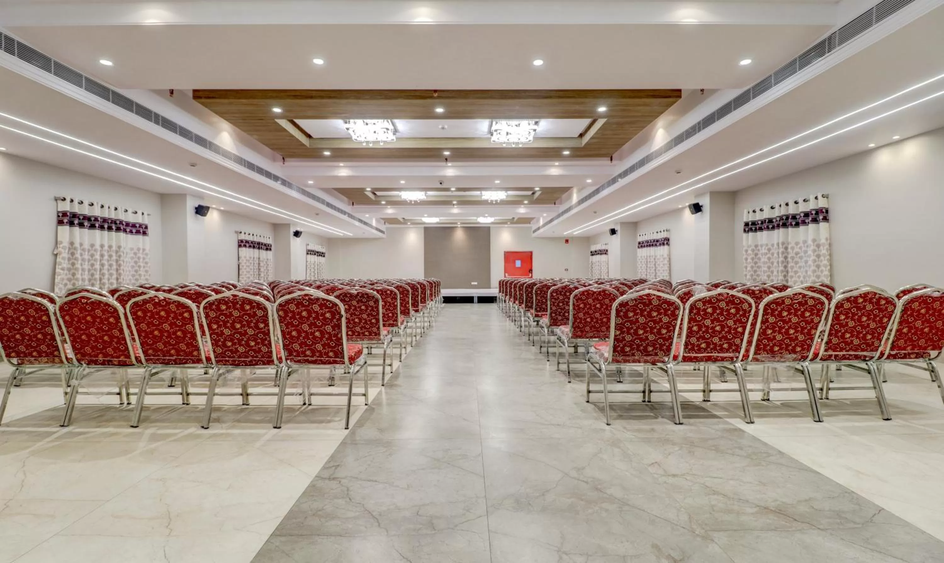 Banquet/Function facilities in Treebo Grand Milan