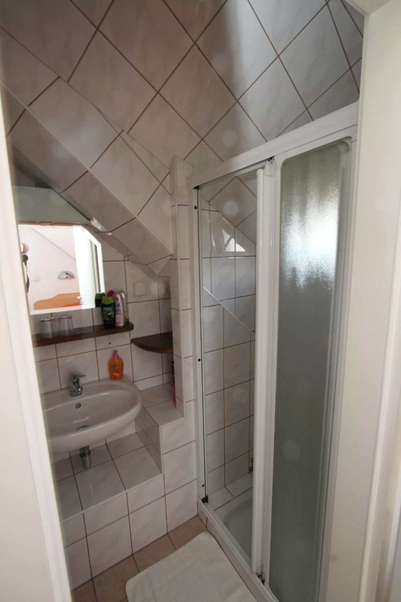 Bathroom in Rooms & Apartments Jana