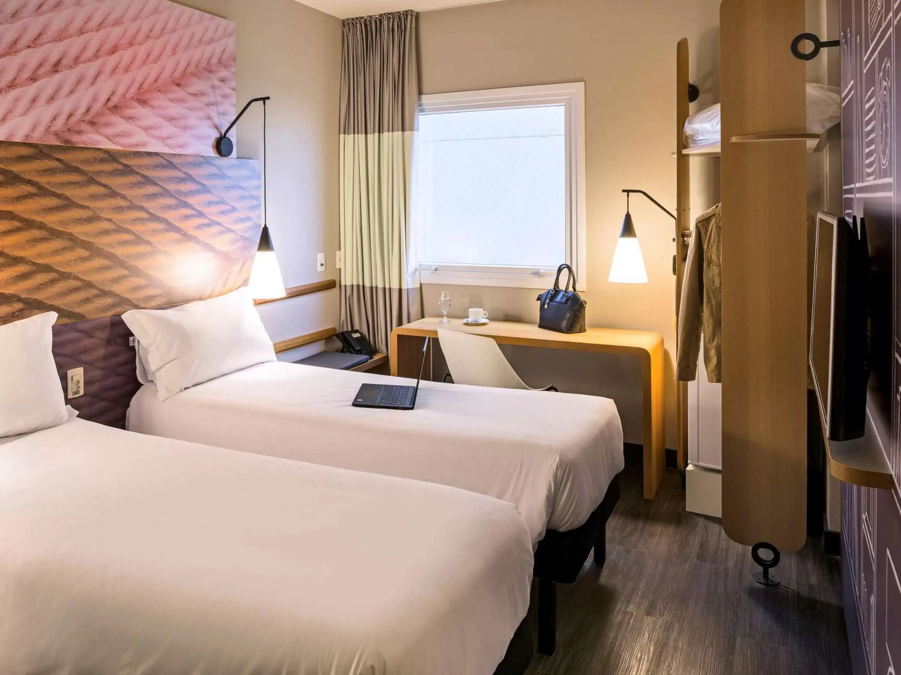 Photo of the whole room, Bed in ibis Sao Paulo Tatuape Photo of the whole room, Bed in ibis Sao Paulo Tatuape