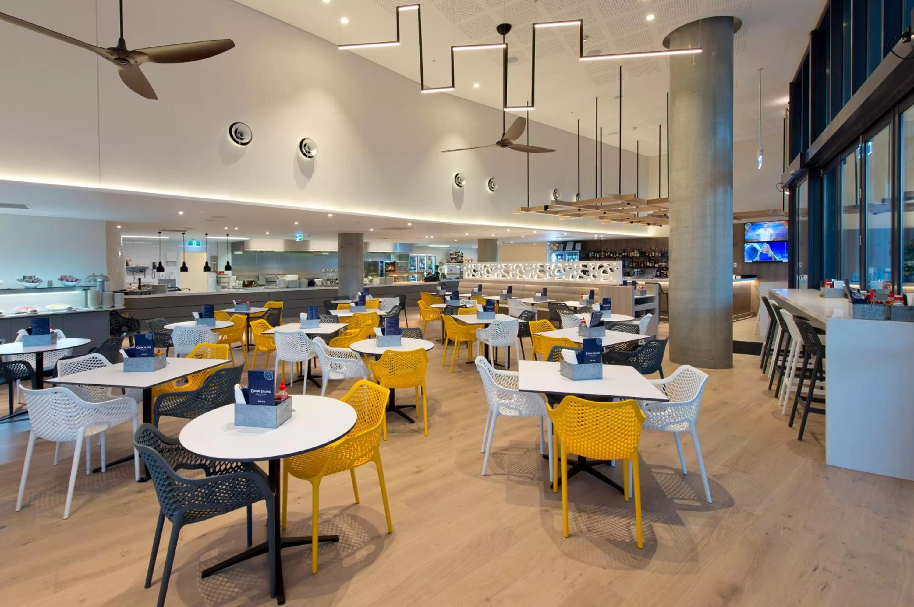 Restaurant/places to eat in ibis Brisbane Airport