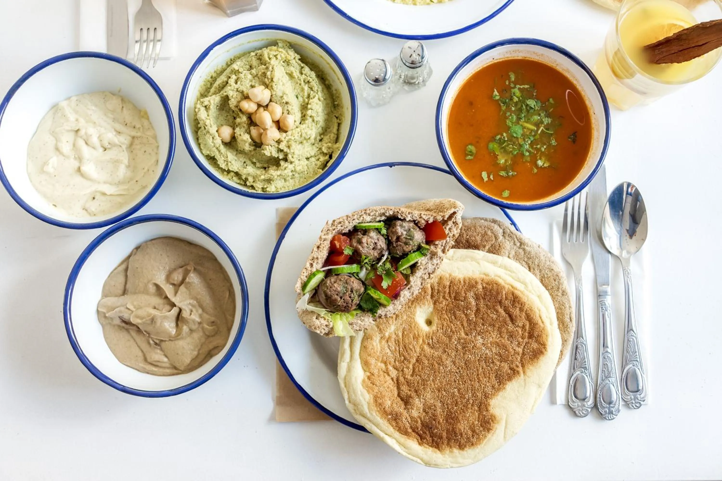 Meals in Hotel Du Parlement