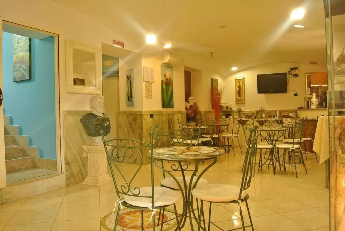 Restaurant/Places to Eat in Hotel Le Pinede Vistamare