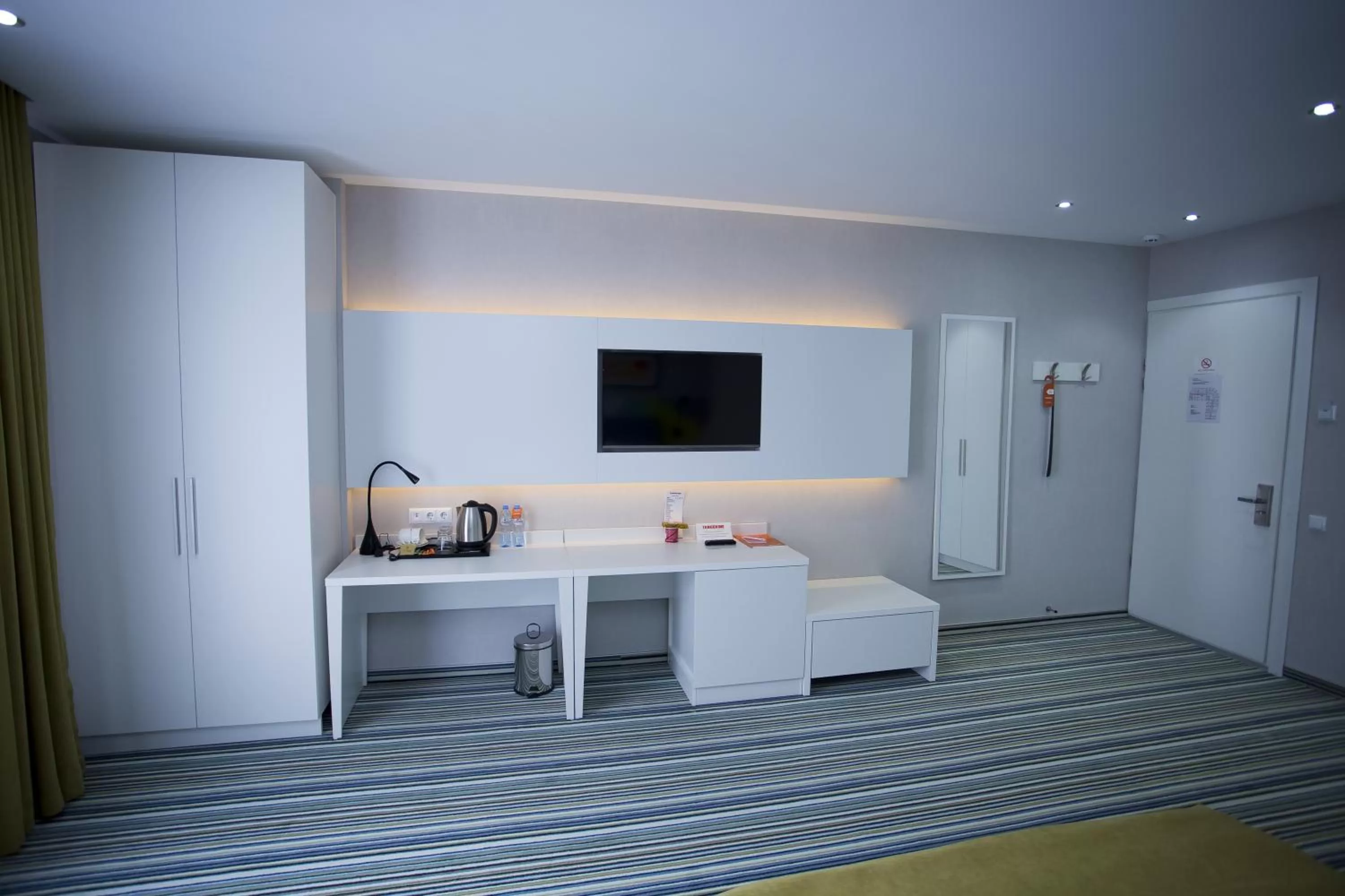 Photo of the whole room in Aparthotel Tangerine