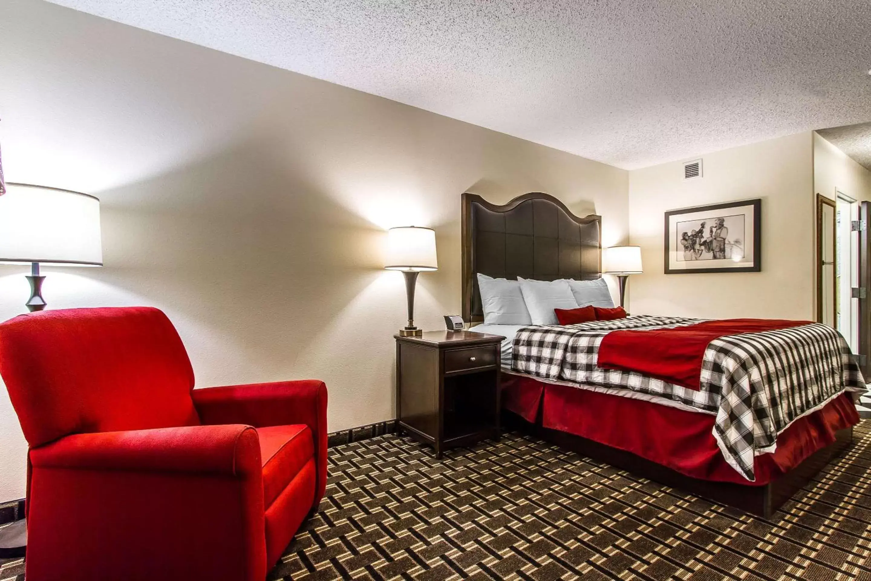 Photo of the whole room in Evangeline Downs Hotel, Ascend Hotel Collection