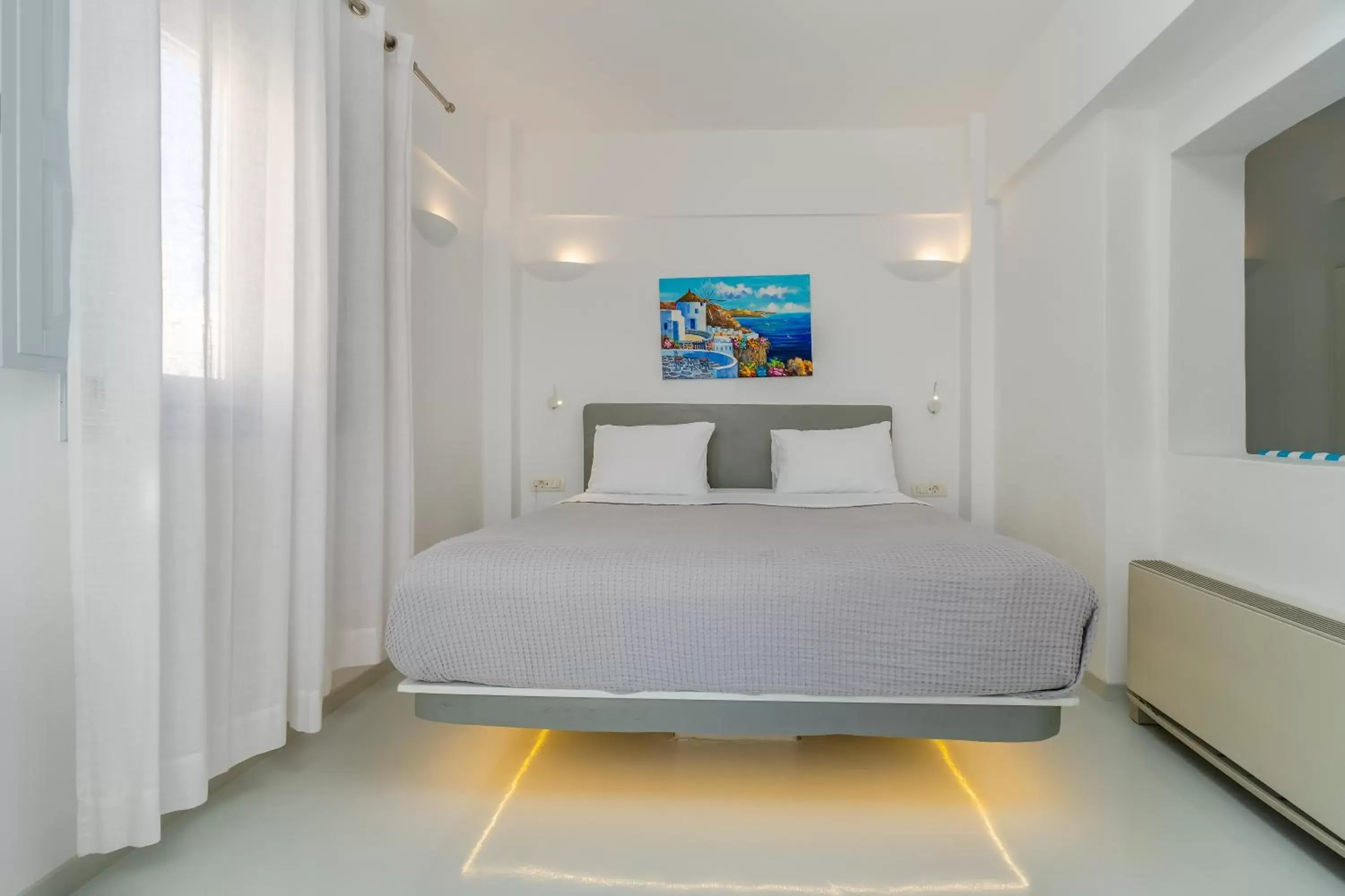 Bedroom, Bed in Central Fira Suites