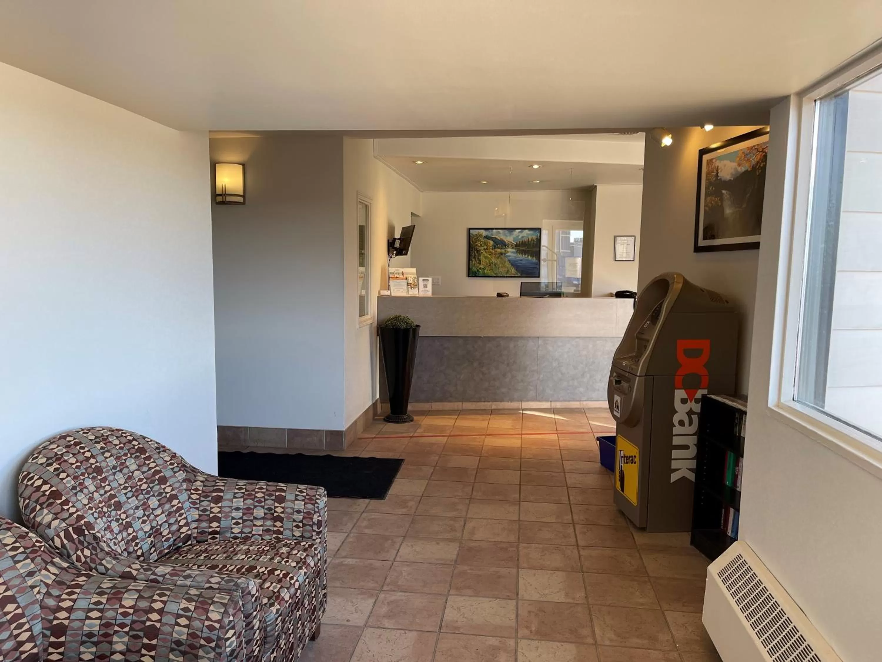 Lobby or reception in Travelodge by Wyndham Fort St John