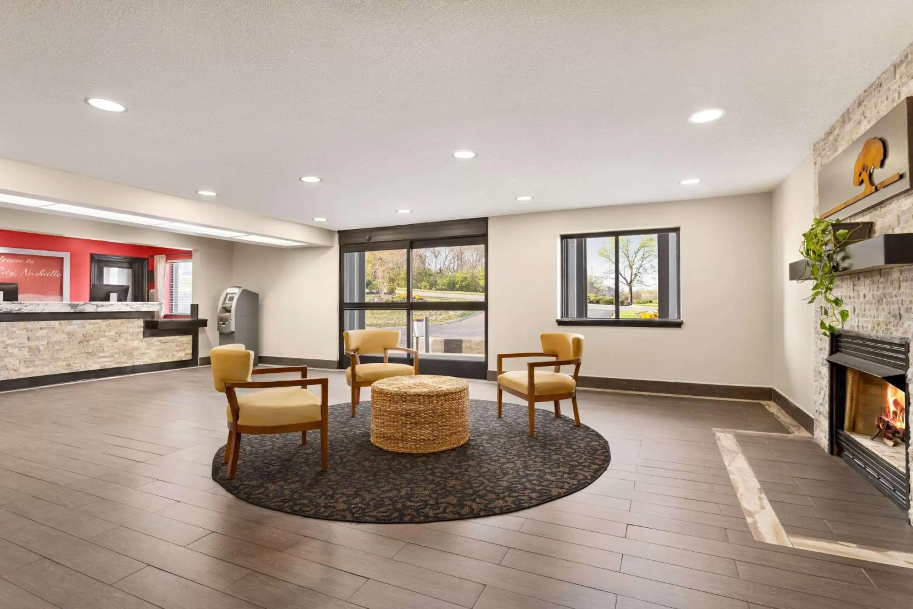 Lobby or reception, Lobby/Reception in Super 8 by Wyndham Nashville Airport North