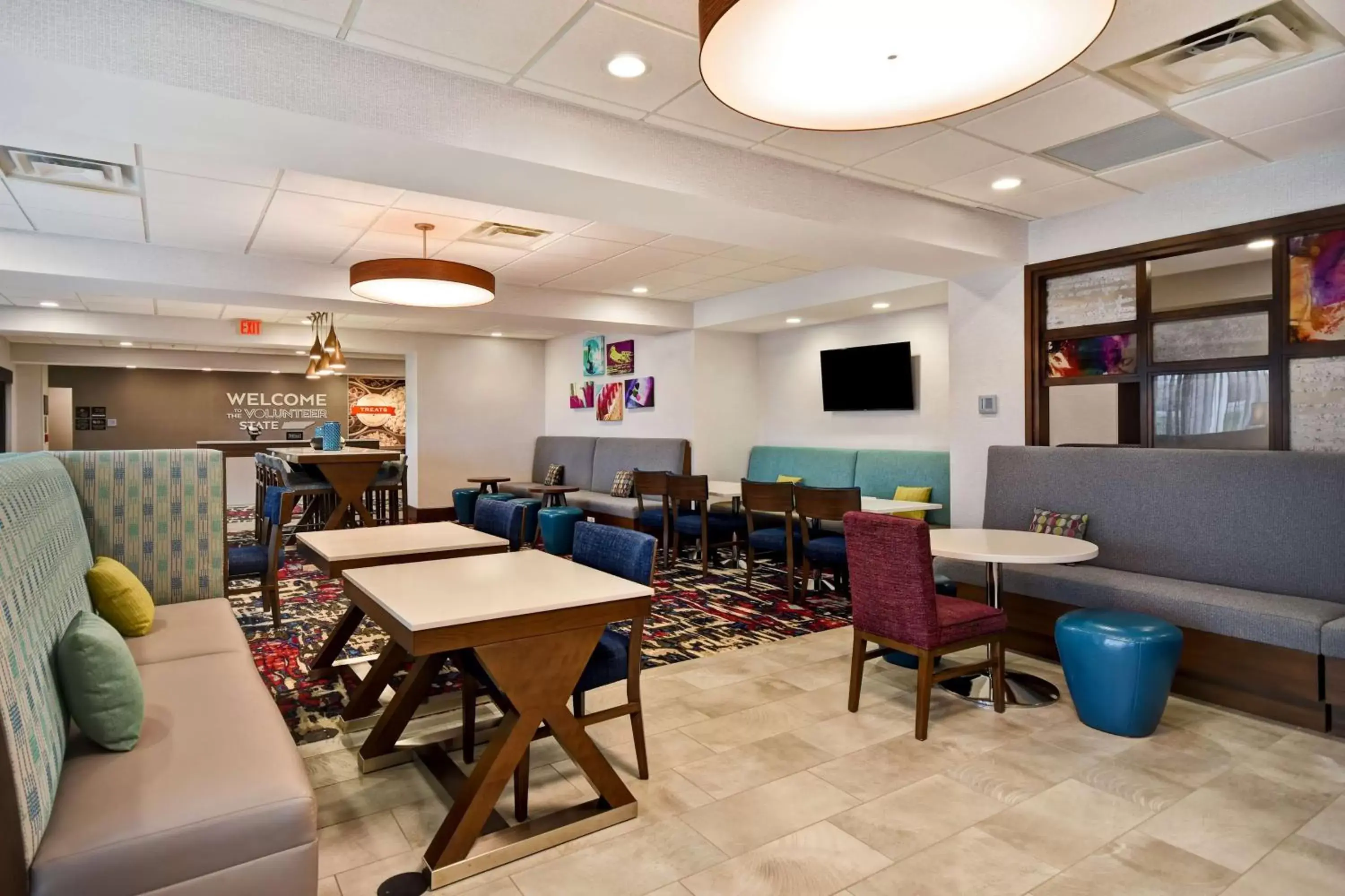 Lobby or reception, Restaurant/Places to Eat in Hampton Inn Pleasant View