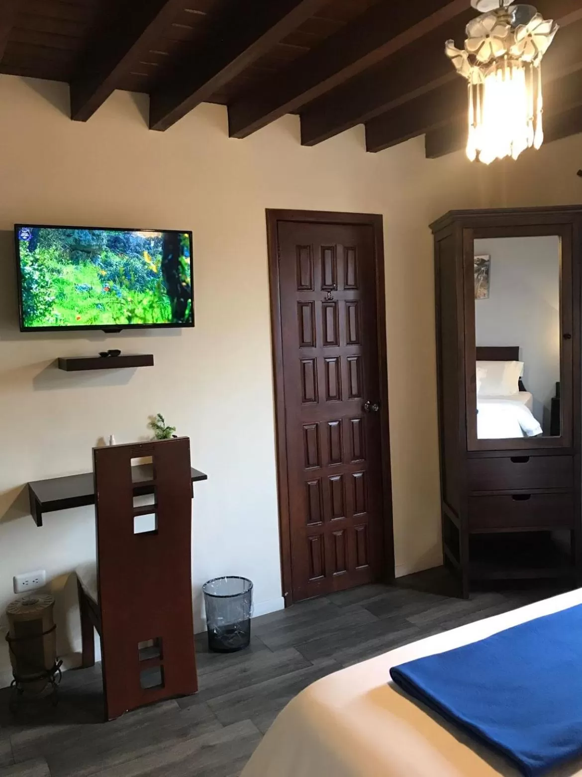 TV and multimedia, Bed in Hotel Colonial San Agustin