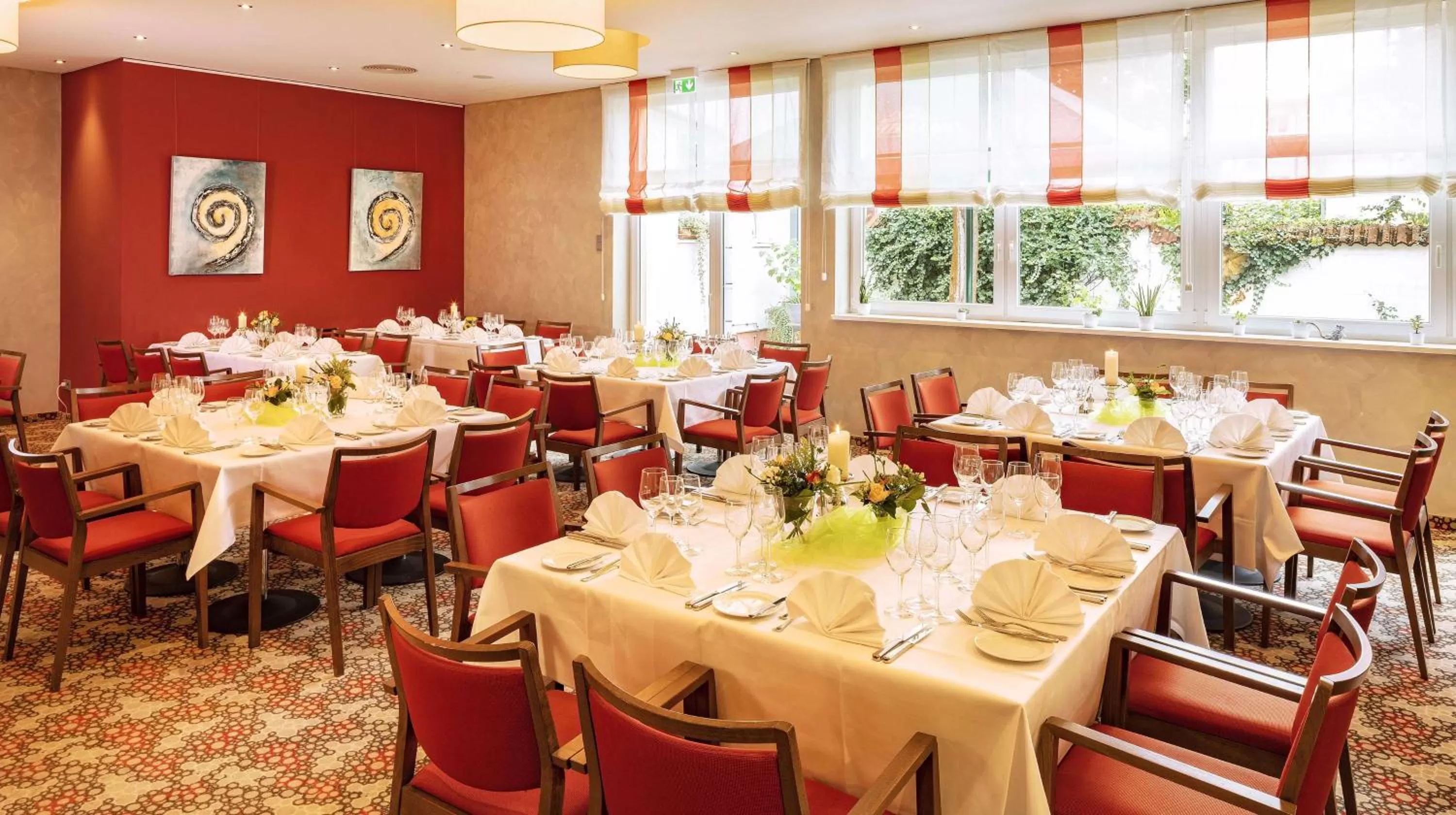 Restaurant/places to eat in Hotel Löwengarten