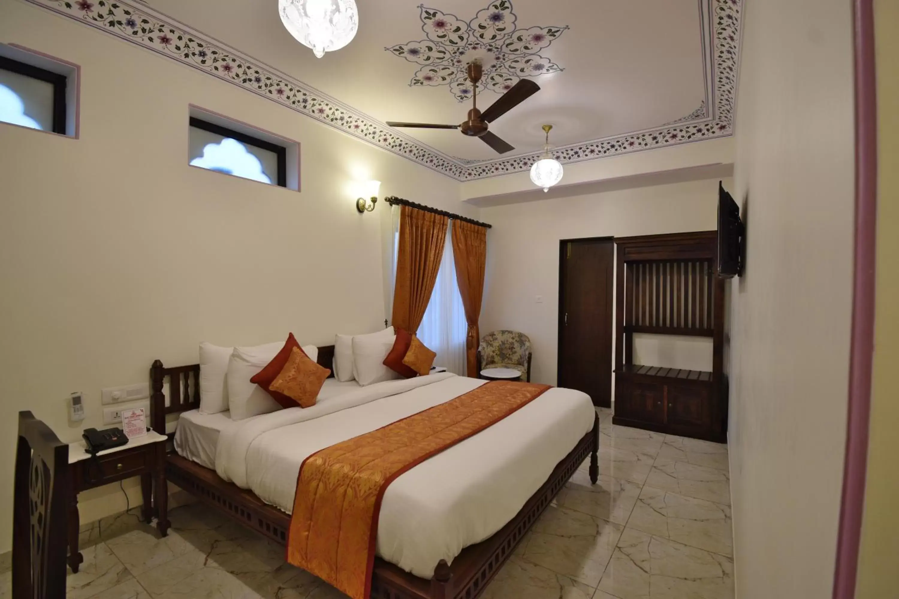 Bedroom, Bed in Umaid Residency - A Regal Heritage Home