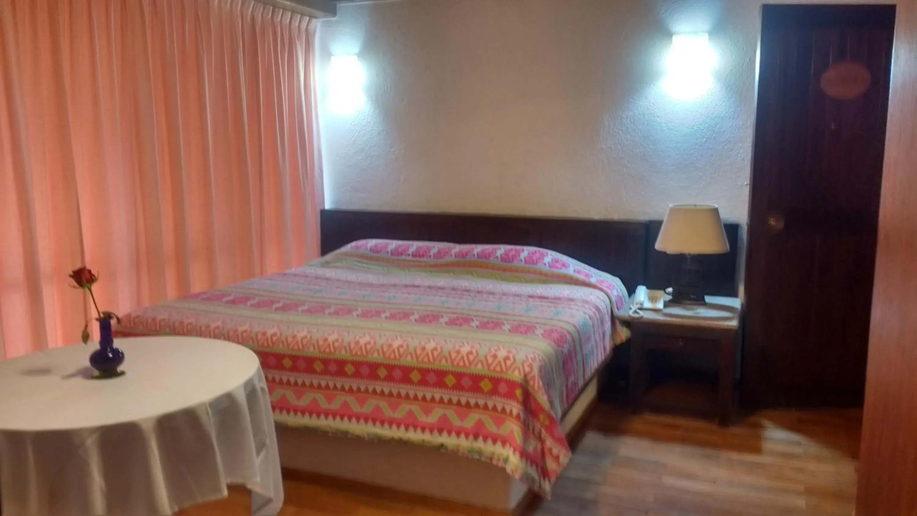 Bed in Hotel Del Parque
