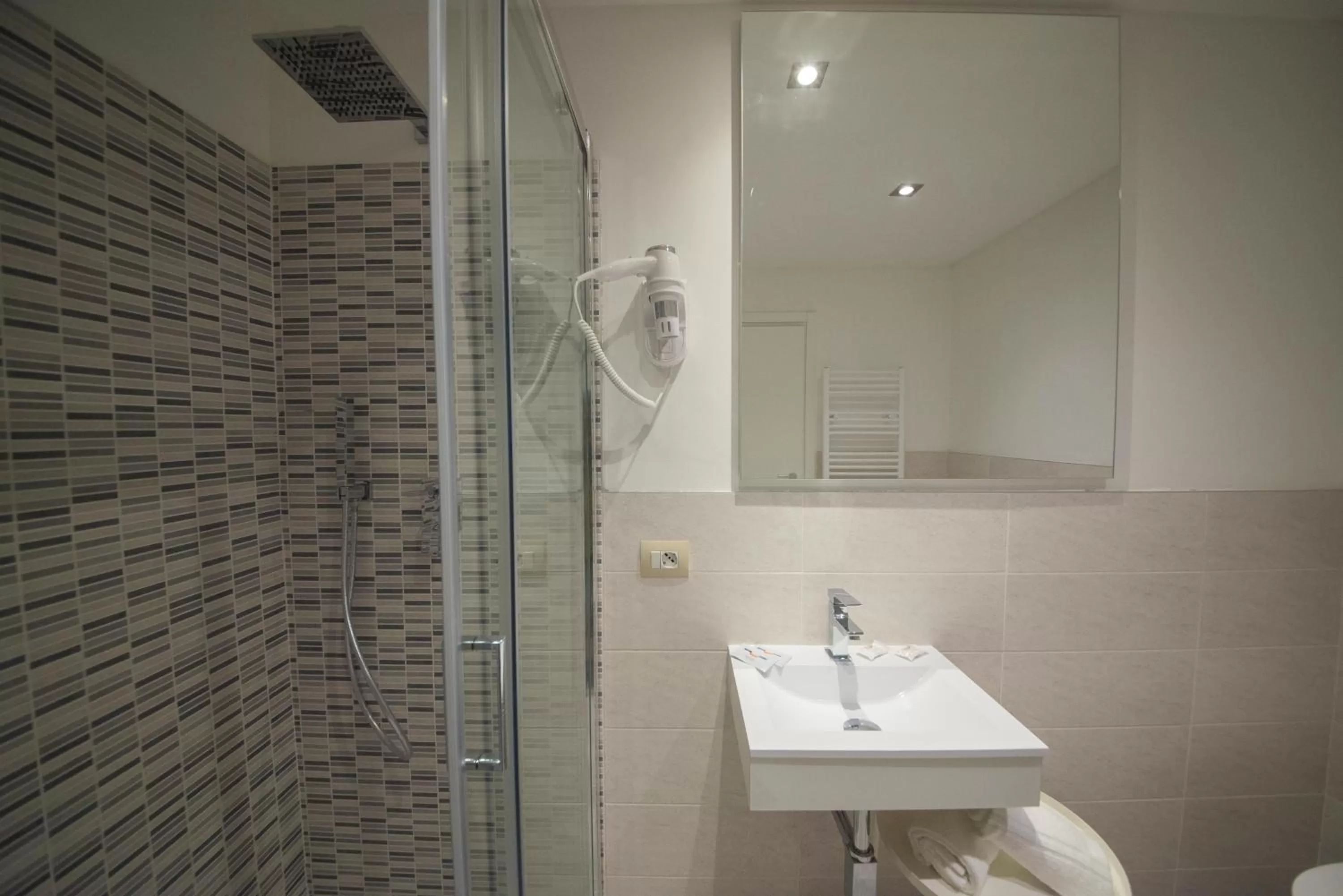 Toilet in Residence Cristine