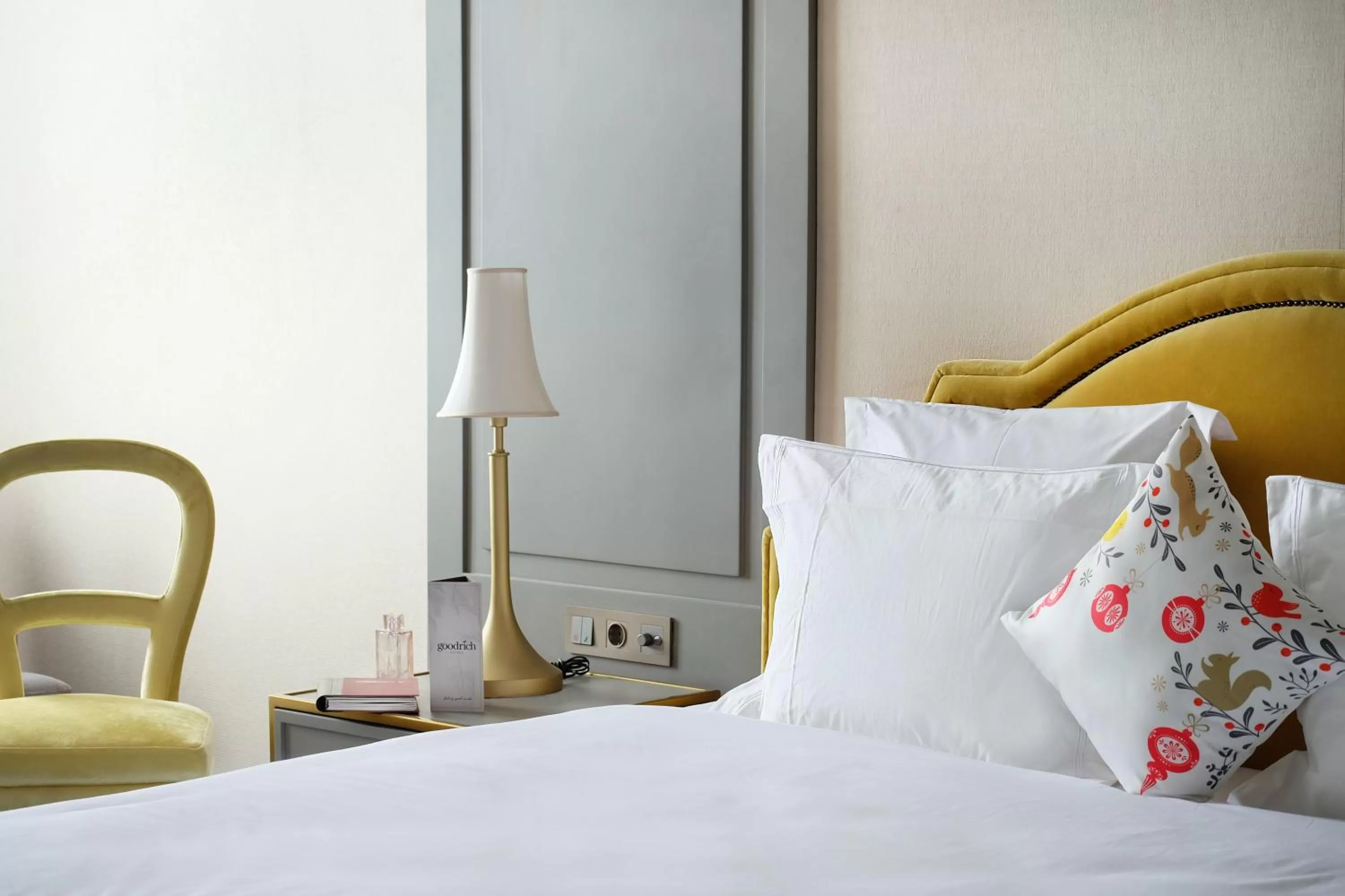 Bed in Goodrich Suites, Jakarta