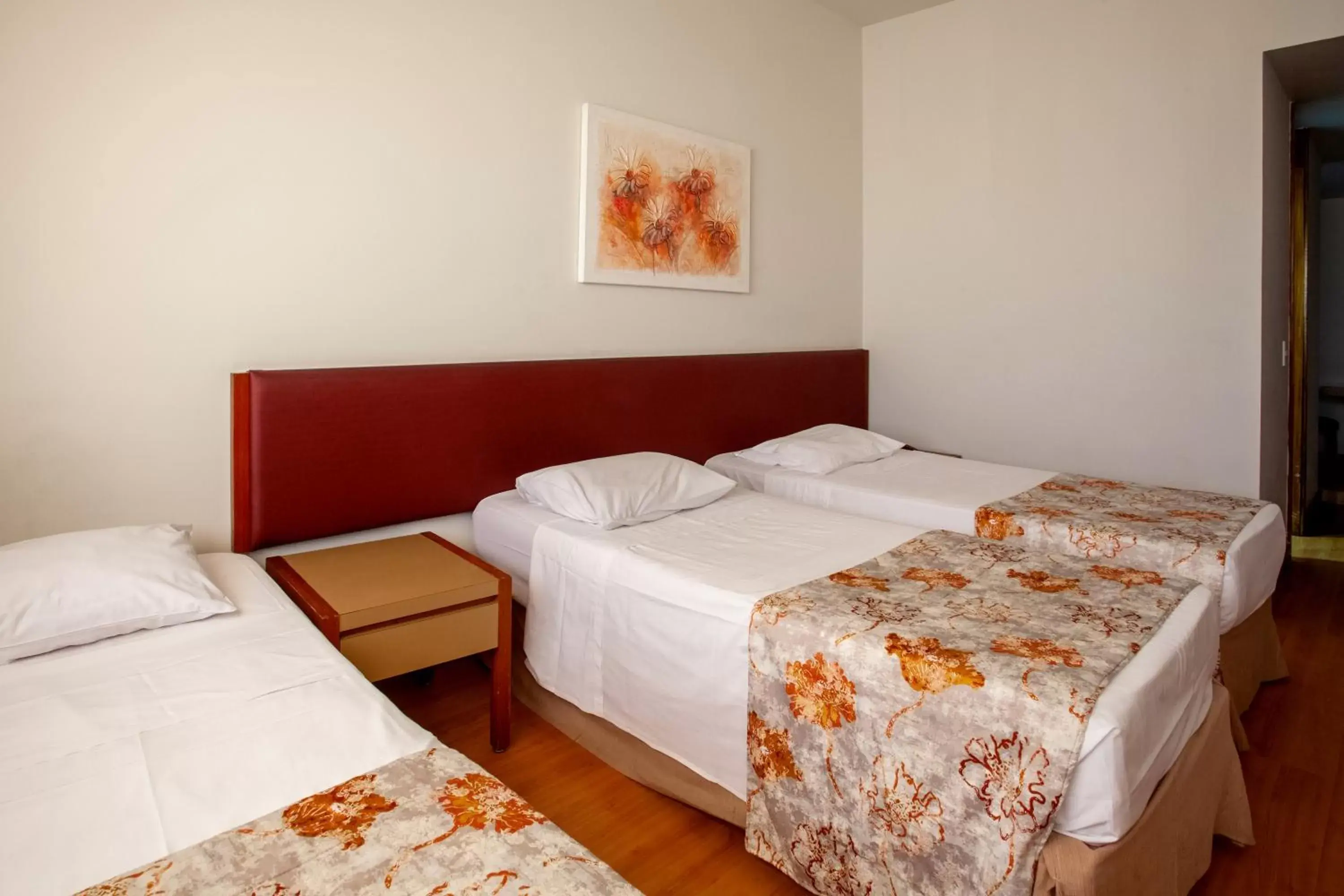 Bedroom, Bed in Nacional Inn Belo Horizonte