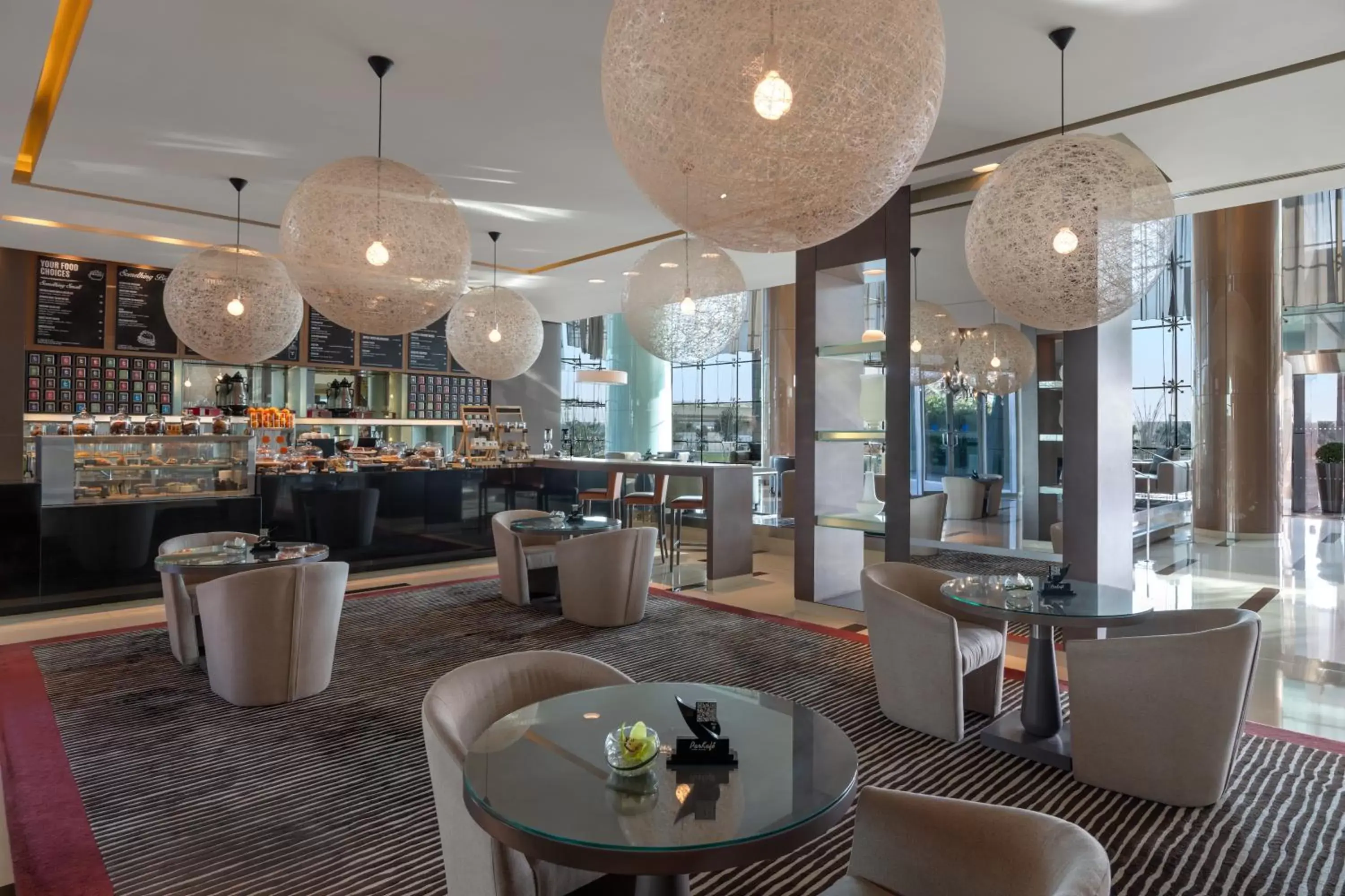 Restaurant/places to eat, Lounge/Bar in Park Rotana Abu Dhabi