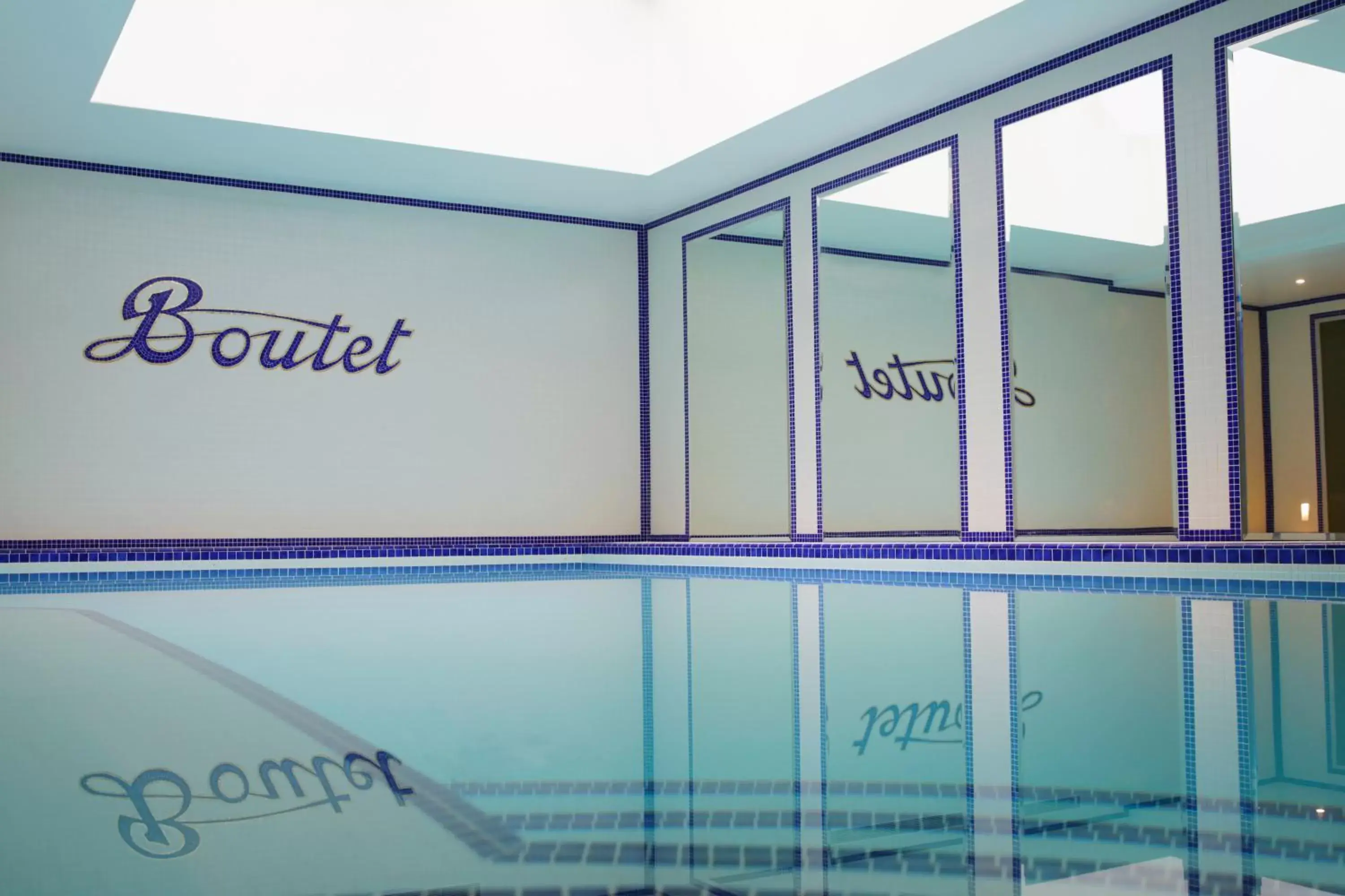 Spa and wellness centre/facilities, Property Logo/Sign in Hotel Paris Bastille Boutet - MGallery by Sofitel