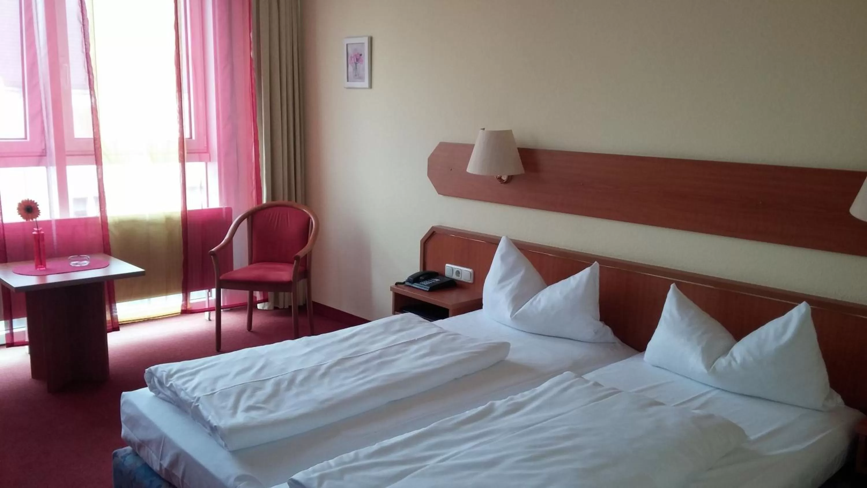 Photo of the whole room, Bed in Hotel Berliner Ring