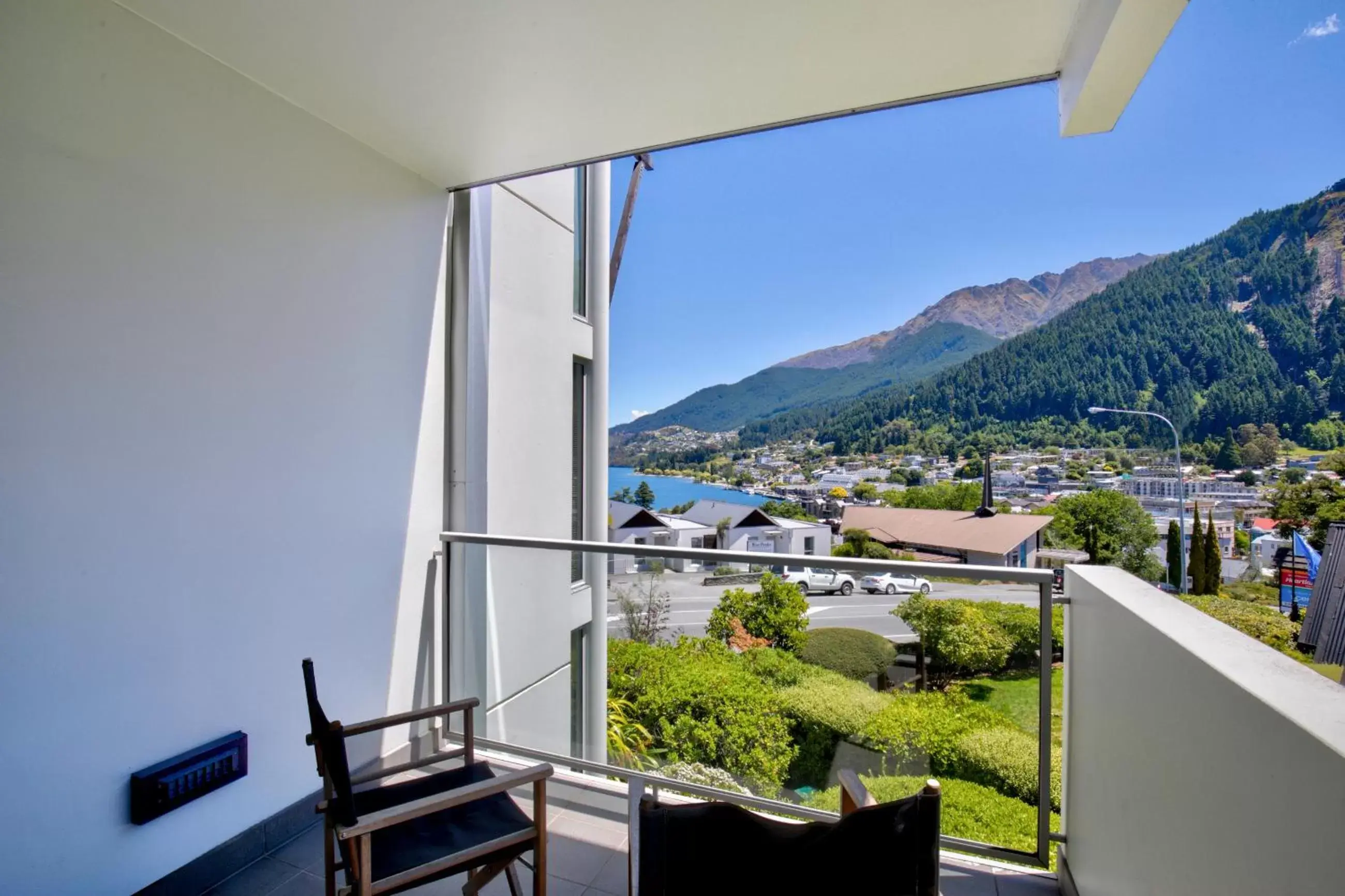 Balcony/Terrace, Mountain View in Scenic Suites Queenstown